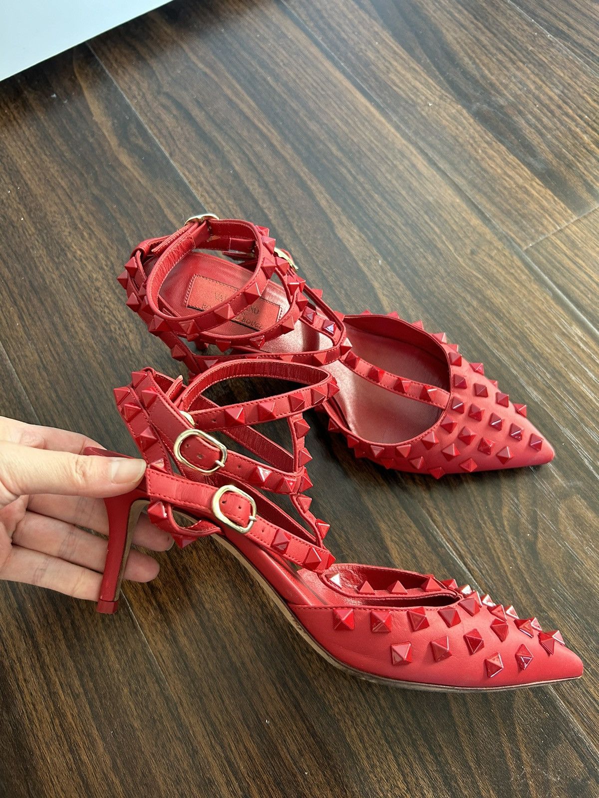 Valentino Valentino Women's Classic Red Rockstud Heels size 37 Size US 7.5 / IT 37.5 - 5 Thumbnail