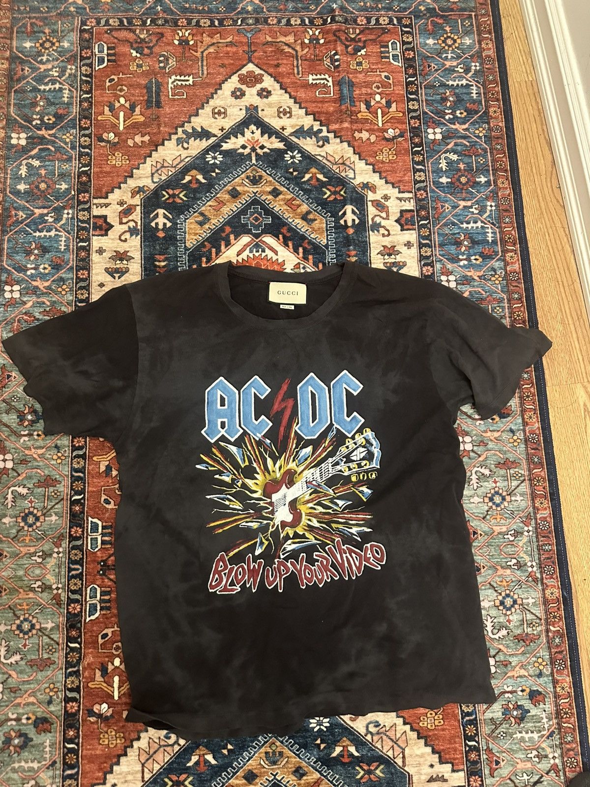 Gucci Men's Black AC/DC Printed T-shirt Size US XL / EU 56 / 4 - 1 Thumbnail