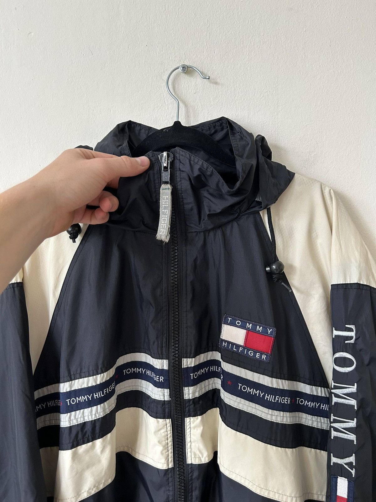 Tommy Hilfiger × Vintage Vintage Tommy Hilfiger Spellout jacket Size US XL / EU 56 / 4 - 8 Thumbnail