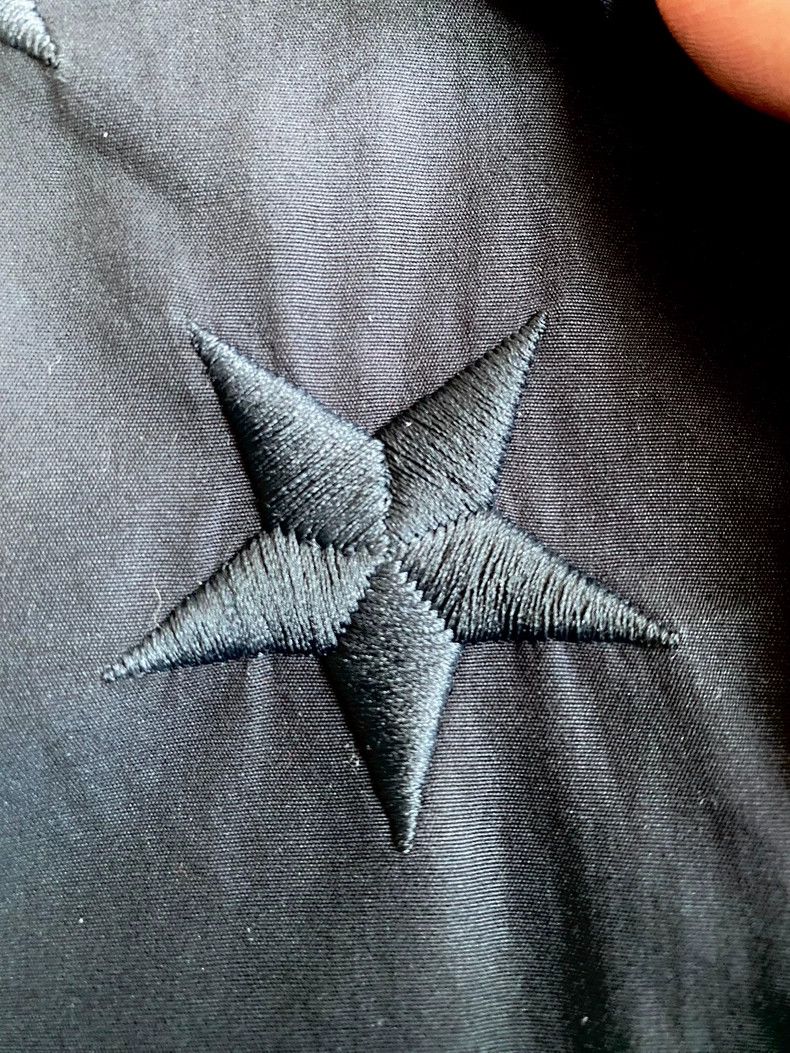 Givenchy Givenchy Shirt, five-pointed star black shirt Size US L / EU 52-54 / 3 - 2 Thumbnail