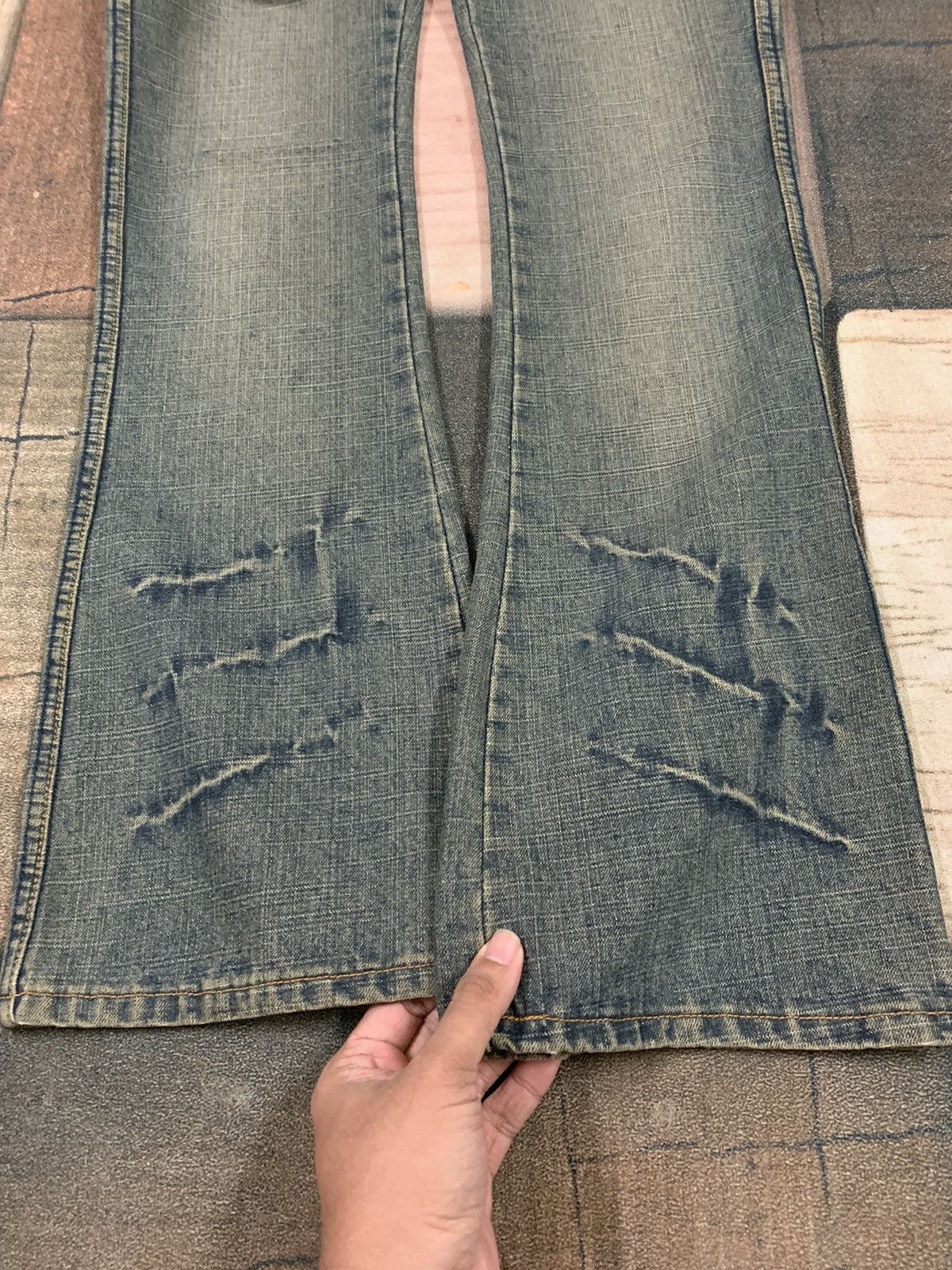 If Six Was Nine FLARED RUSTY WASH jeans with claw mark faded design Size US 29 - 9 Thumbnail