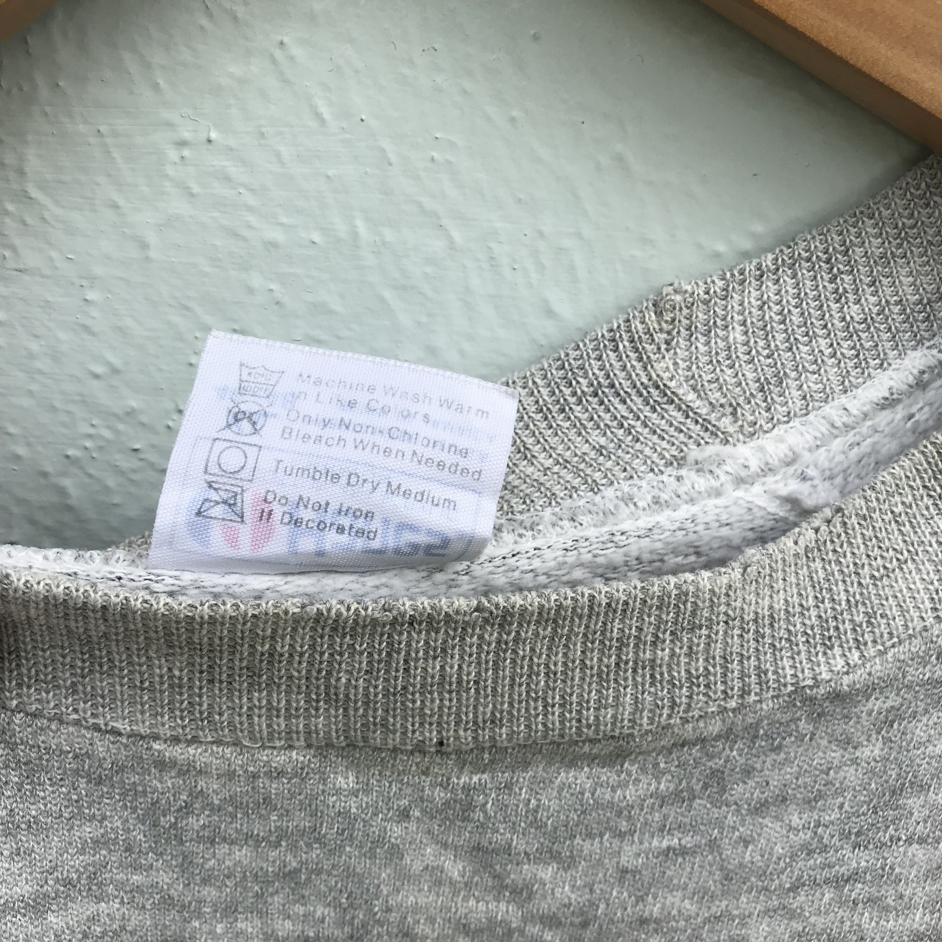 Japanese Brand Vintage Sherlock Holmes Pullover Sweatshirt 90s Size US XL / EU 56 / 4 - 8 Thumbnail