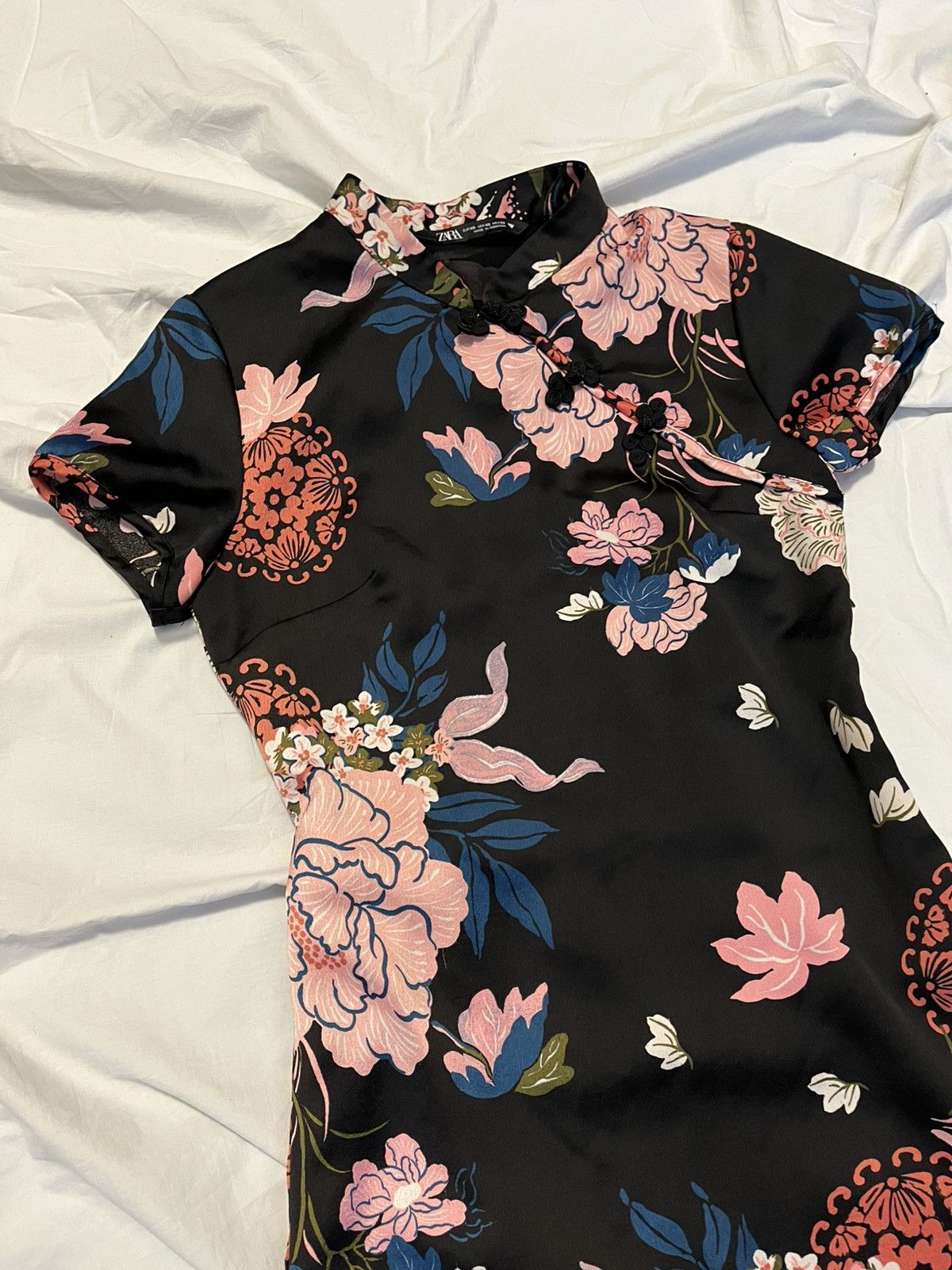 Zara Zara Red Flora Mini Dress Size XS / US 0-2 / IT 36-38 - 2 Thumbnail