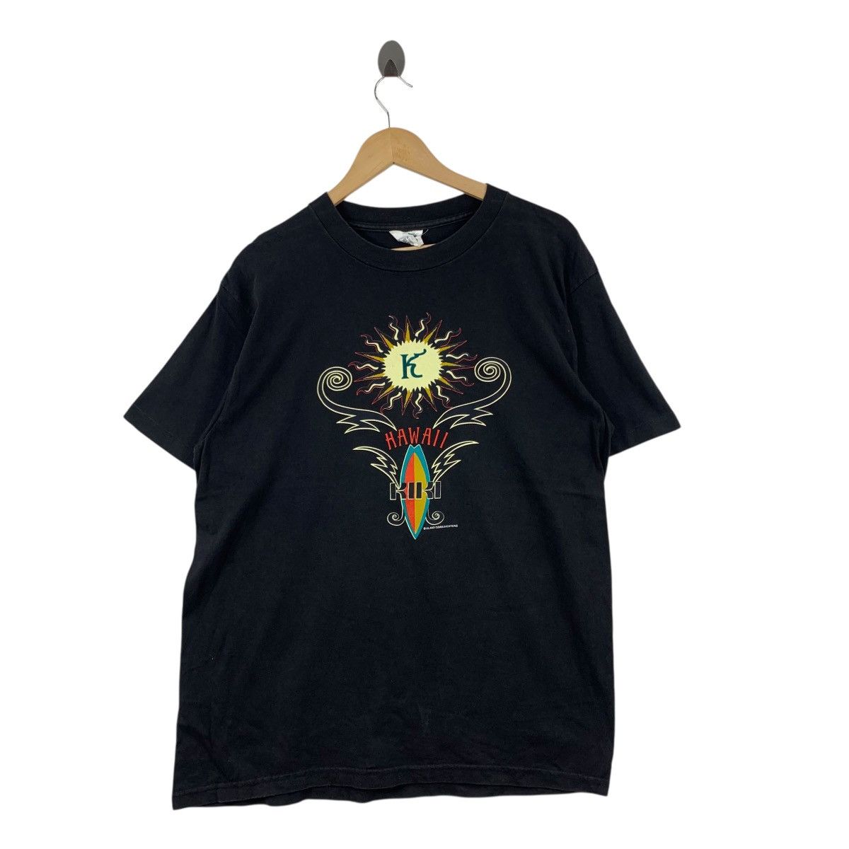 Vintage Vintage KIKI HAWAII USA Island Communications Surfing Tshirt Size US L / EU 52-54 / 3 - 1 Thumbnail