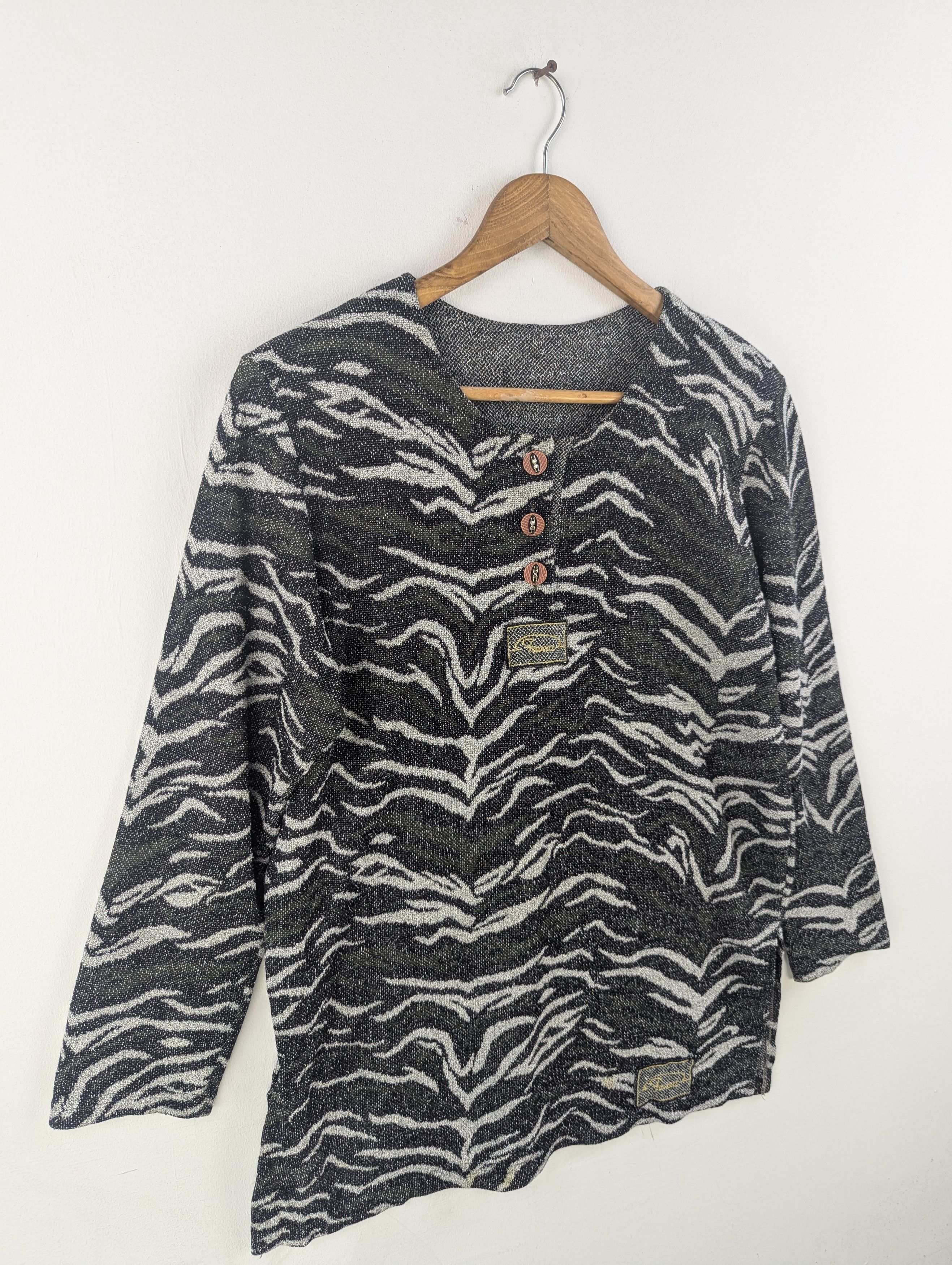 Art Comes First × Japanese Brand × Vintage Vintage Blouse Zebra Pattern Style Size M / US 6-8 / IT 42-44 - 3 Thumbnail