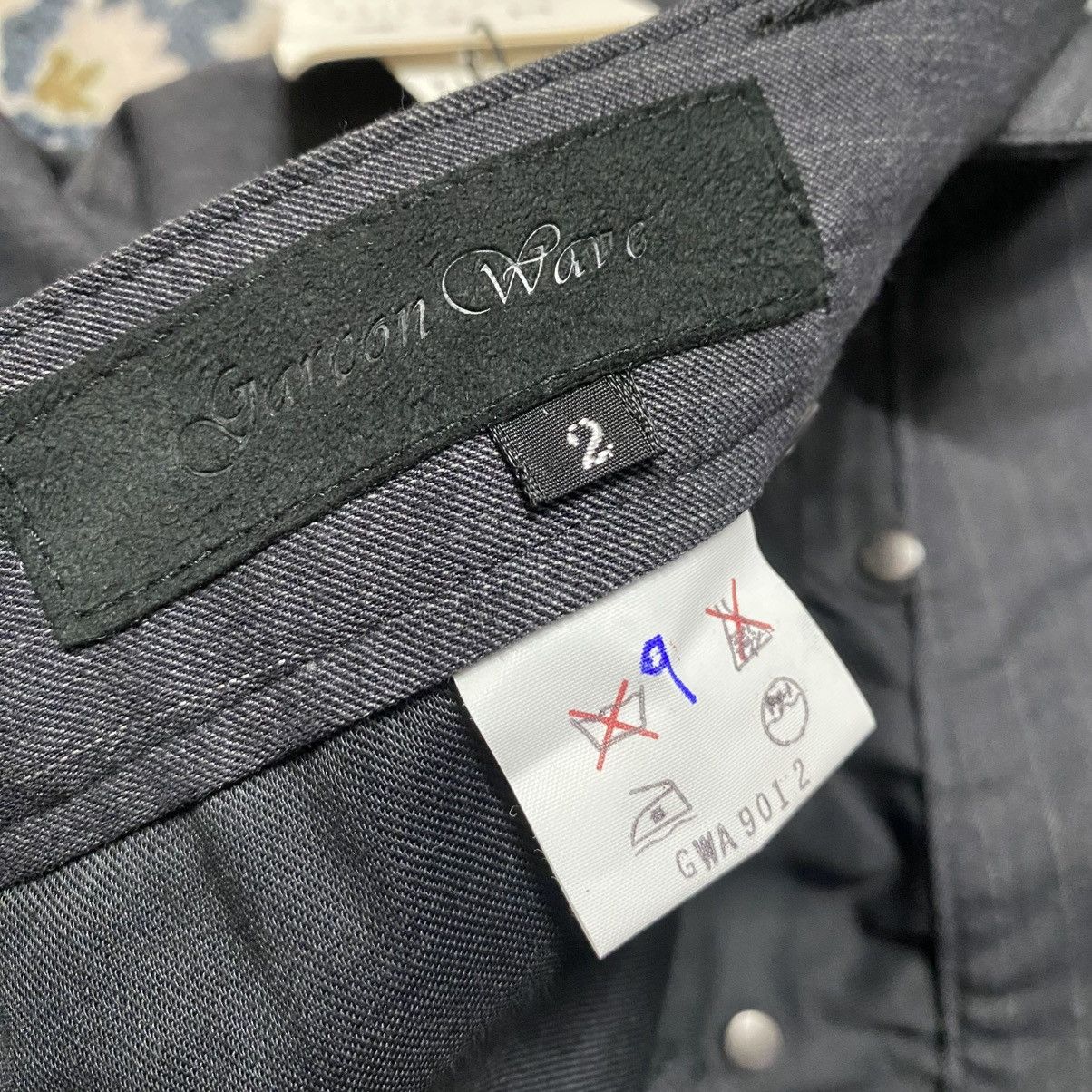 Japanese Brand GARÇON WAVE Pinstripe Wolf Low Flare Pants Size US 31 - 19 Thumbnail