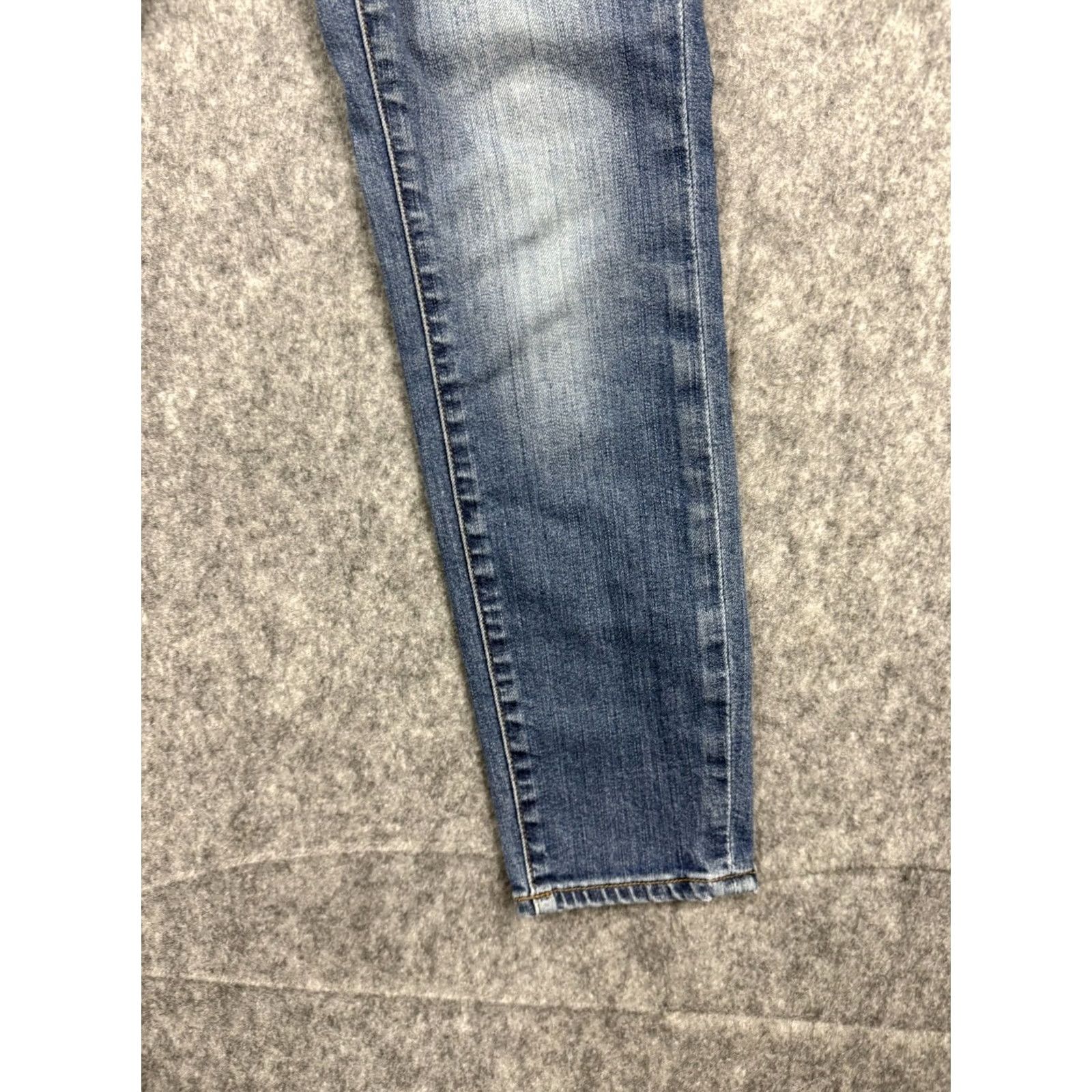 Lucky Brand Lucky Brand Jeans Women's 0/25 Blue Straight Leg Denim Charlie Capri Jeans Straight 5-Pocket Regular Rise Mid Dark Wash 25Inseam Womens Size 25" / US 0 / IT 36 - 4 Thumbnail