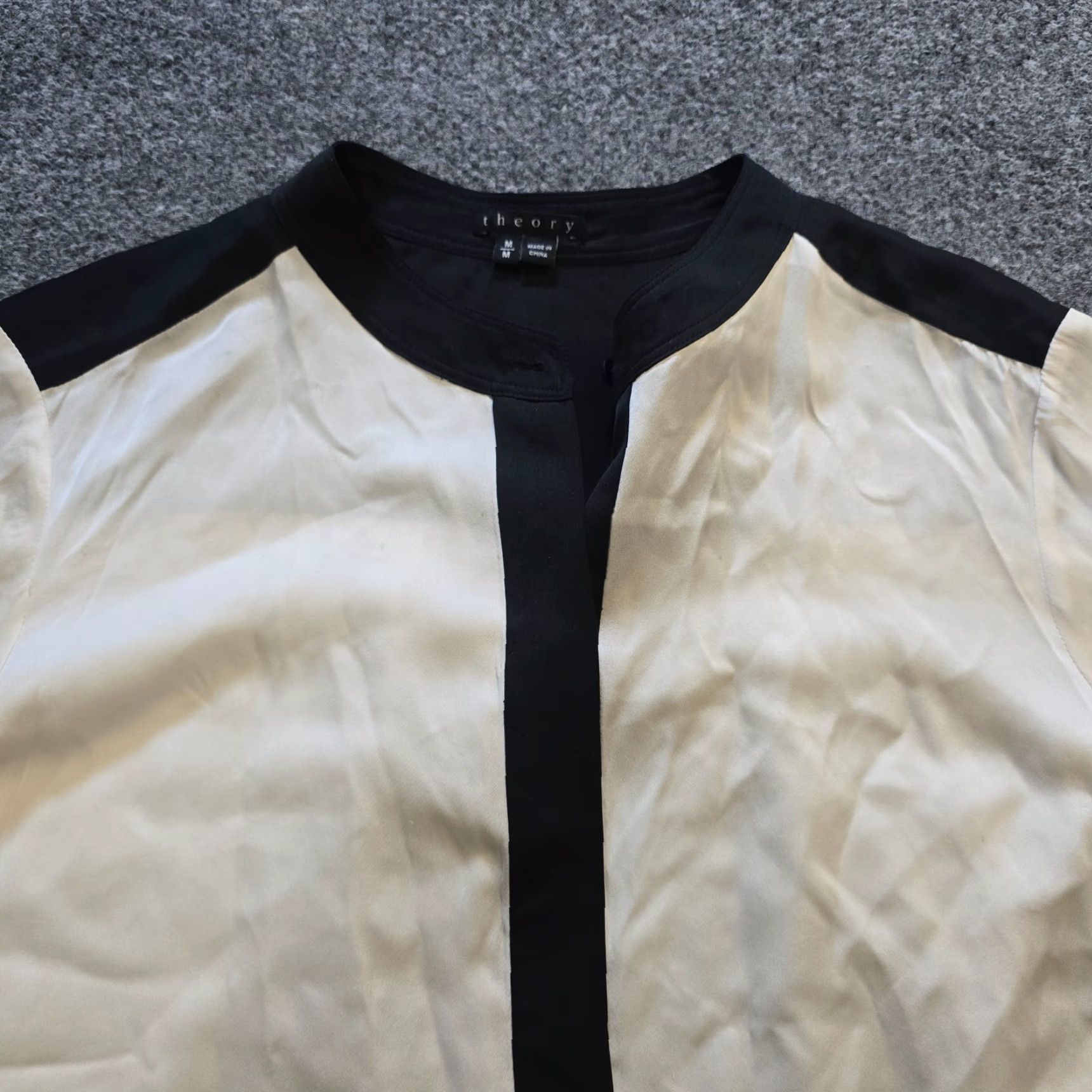 Theory Theory Blouse Womens Size M White Silk Colorblocked Long Sleeve Career Capsule Size M / US 6-8 / IT 42-44 - 2 Thumbnail