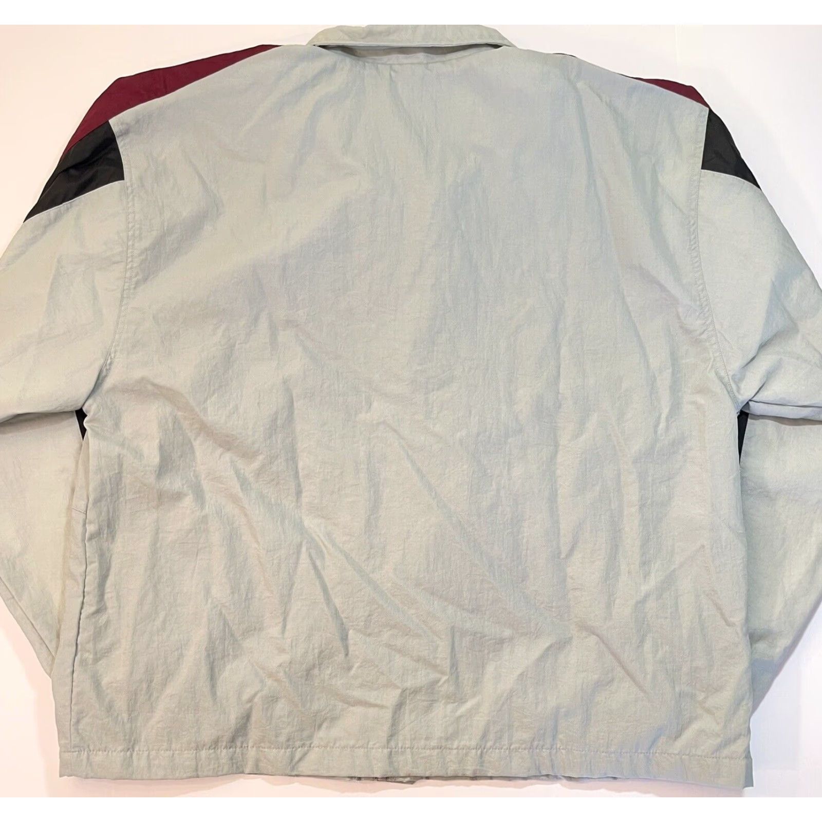 Champion VINTAGE Champion Lined Windbreaker Jacket Full Zip Coat Outdoor C Logo XL Men? (But gender not specified) Size US XL / EU 56 / 4 - 6 Thumbnail