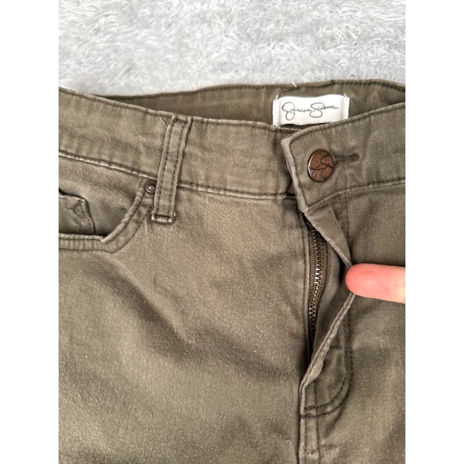 Jessica Simpson Jessica Simpson Jeans Women 8 Green Relaxed Skinny Crop Cotton Blend Mid 28x26 Size 30" / US 8 / IT 44 - 5 Thumbnail