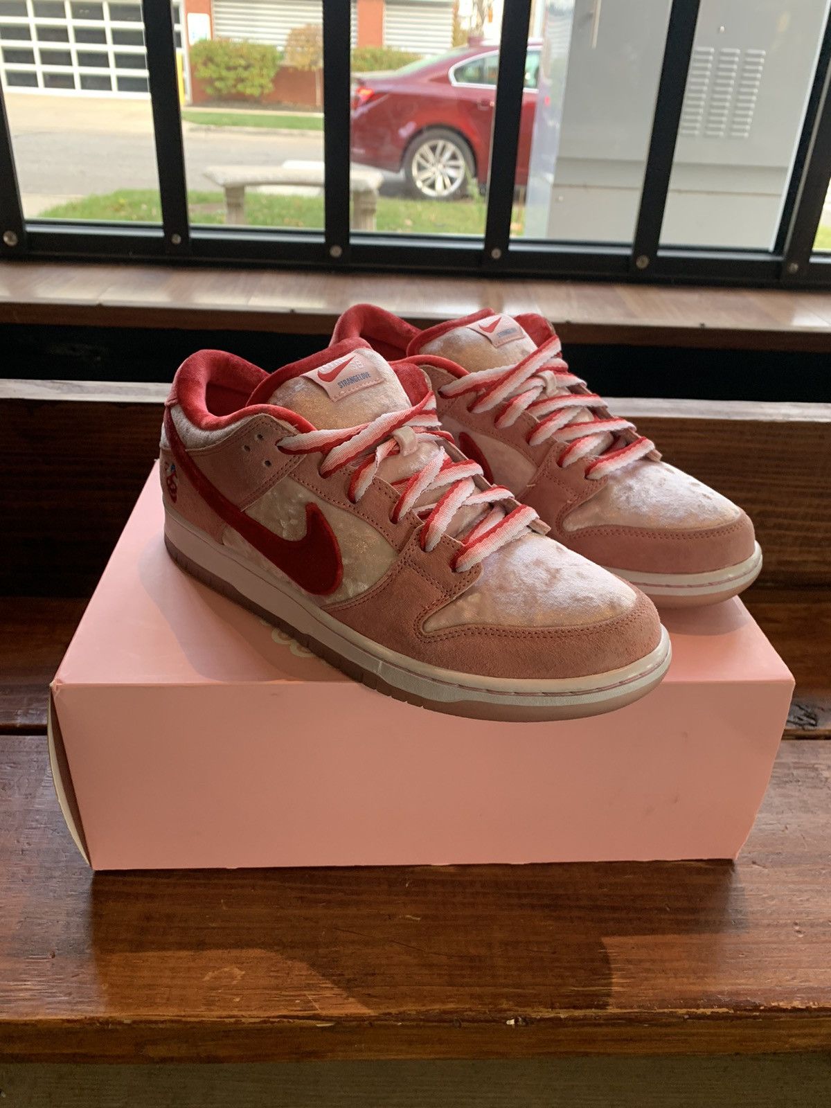 nike sb dunk strangelove special box
