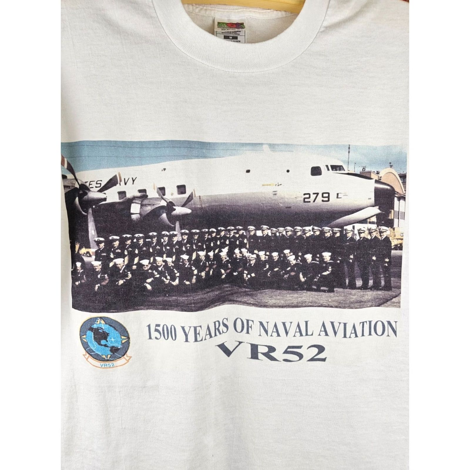 Fruit Of The Loom VINTAGE US NAVY VR-52 NAVAL AVIATION MILITARY AIRCRAFT WHITE T-SHIRT SZ M Mens Shirt Short Sleeve Cotton Nike? Size US M / EU 48-50 / 2 - 2 Thumbnail