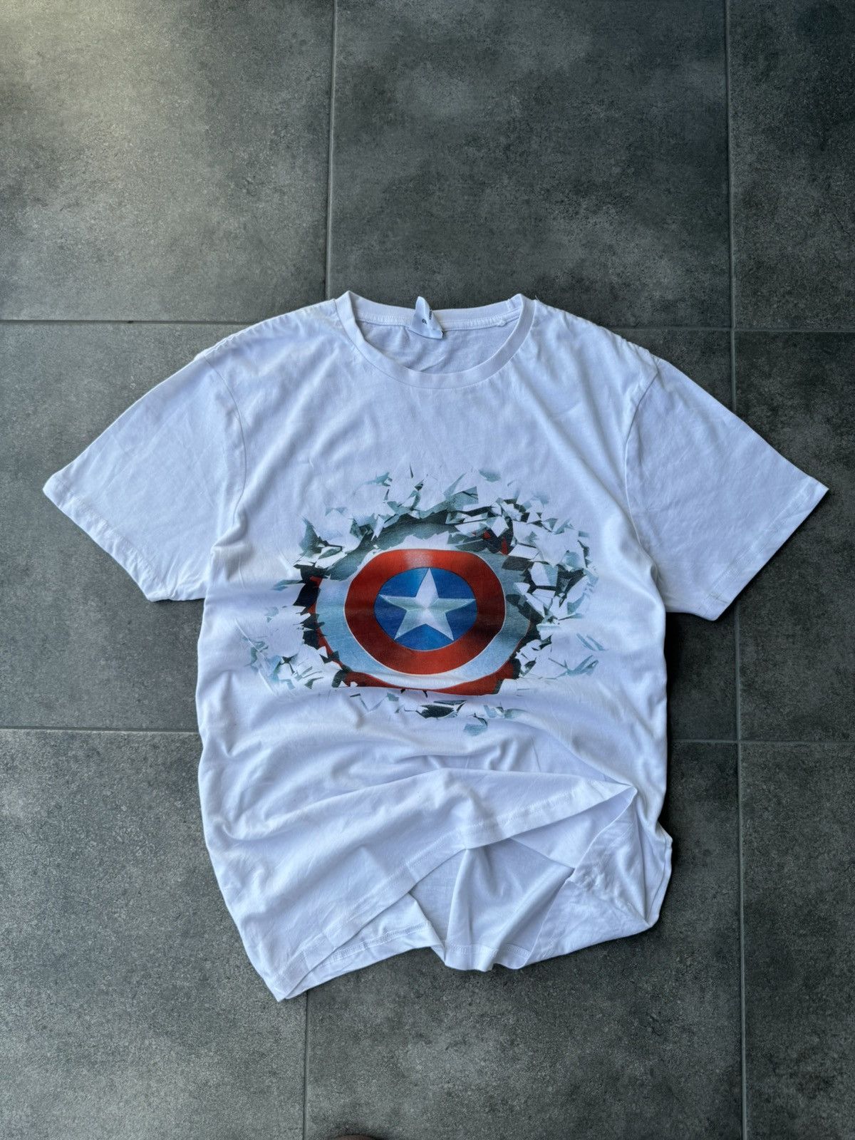 Marvel Comics Crazy Y2K Marvel Capitan America Mad Engine T shirt Size US L / EU 52-54 / 3 - 1 Thumbnail