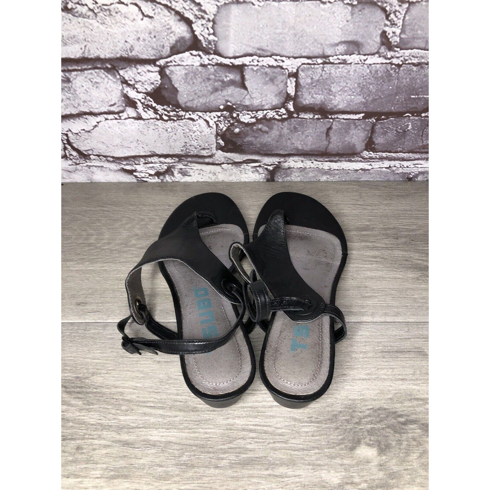TSUBO TSUBO Black Leather Ankle Strap Wedge Thong Sandals Women’s Size US 6.5 / IT 36.5 - 20 Thumbnail