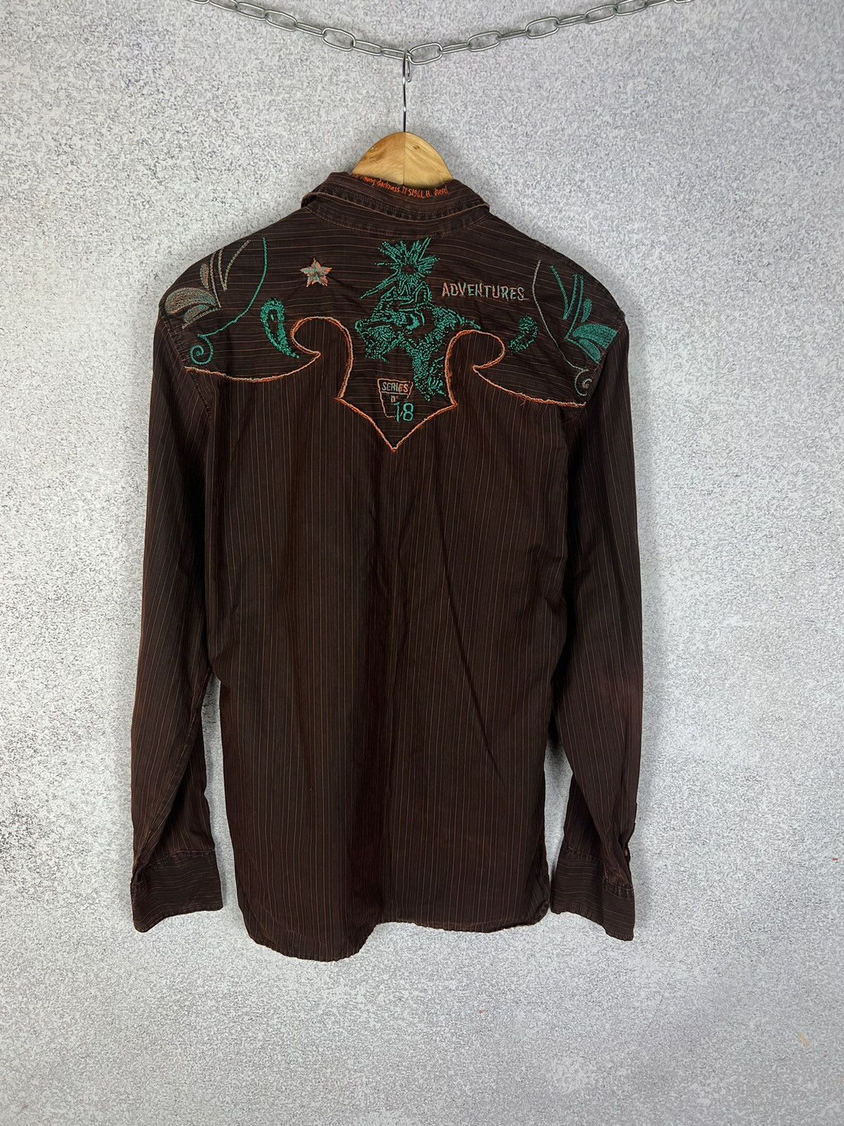 Diesel Rare! Vintage Diesel Avant-Garde Big Embroidered Logo Shirt Size US XL / EU 56 / 4 - 7 Thumbnail