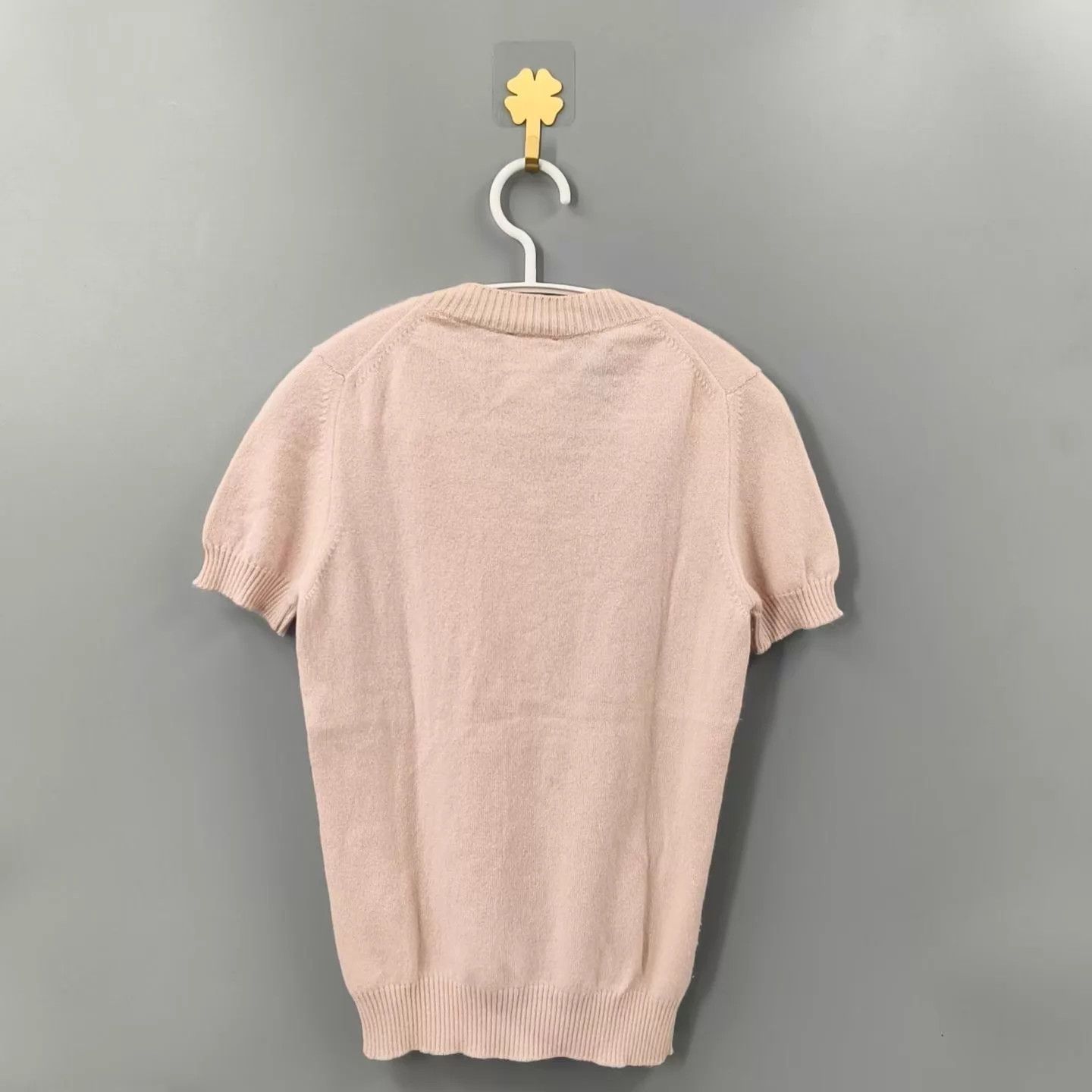 Chanel CHANEL Crystal CC Logo Pink Cashmere Knit Sweater Size XS / US 0-2 / IT 36-38 - 4 Thumbnail