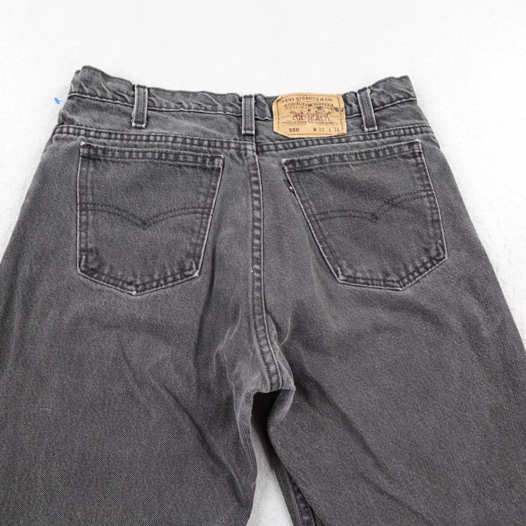 Levi's VINTAGE Levi's 550 Jeans Mens Straight Denim 32x34 90s Made USA Black Charcoal Wash Distressed Hems Mens Size US 32 / EU 48 - 5 Thumbnail