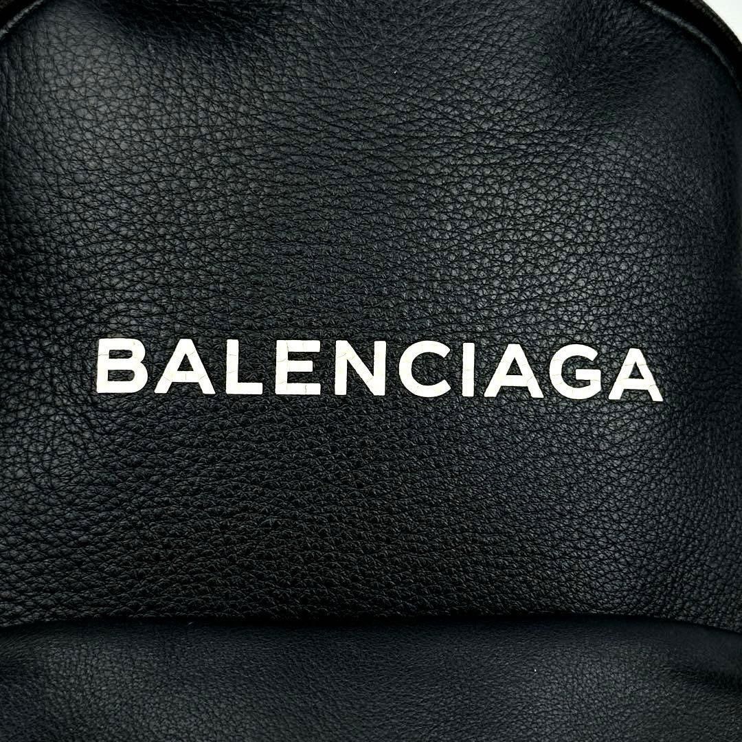 Balenciaga Classic BALENCIAGA Everyday Leather Backpack Size ONE SIZE - 3 Thumbnail