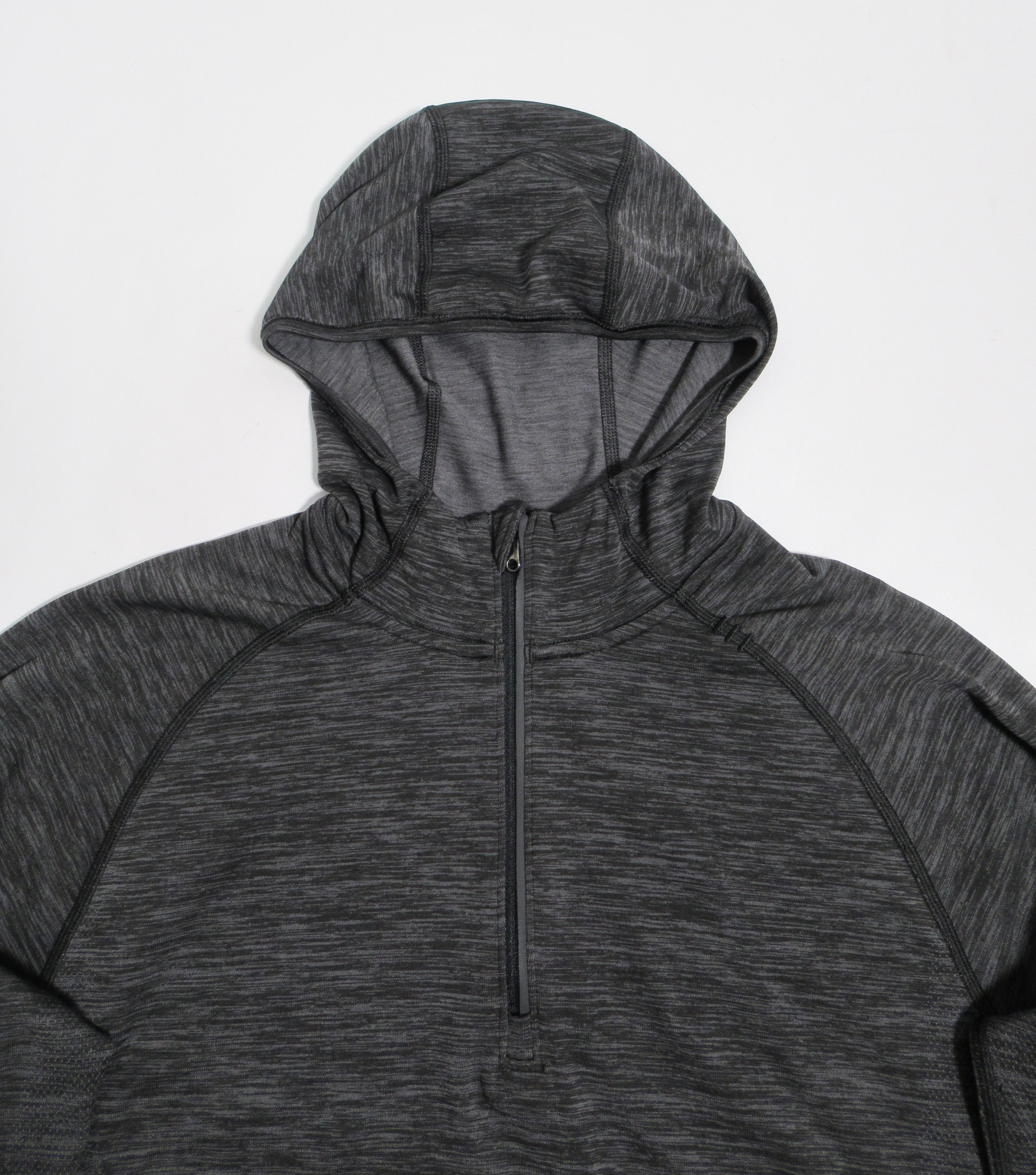 Lululemon Lululemon Metal Vent Tech Hoodie Slate / Black Size M Size US M / EU 48-50 / 2 - 6 Thumbnail