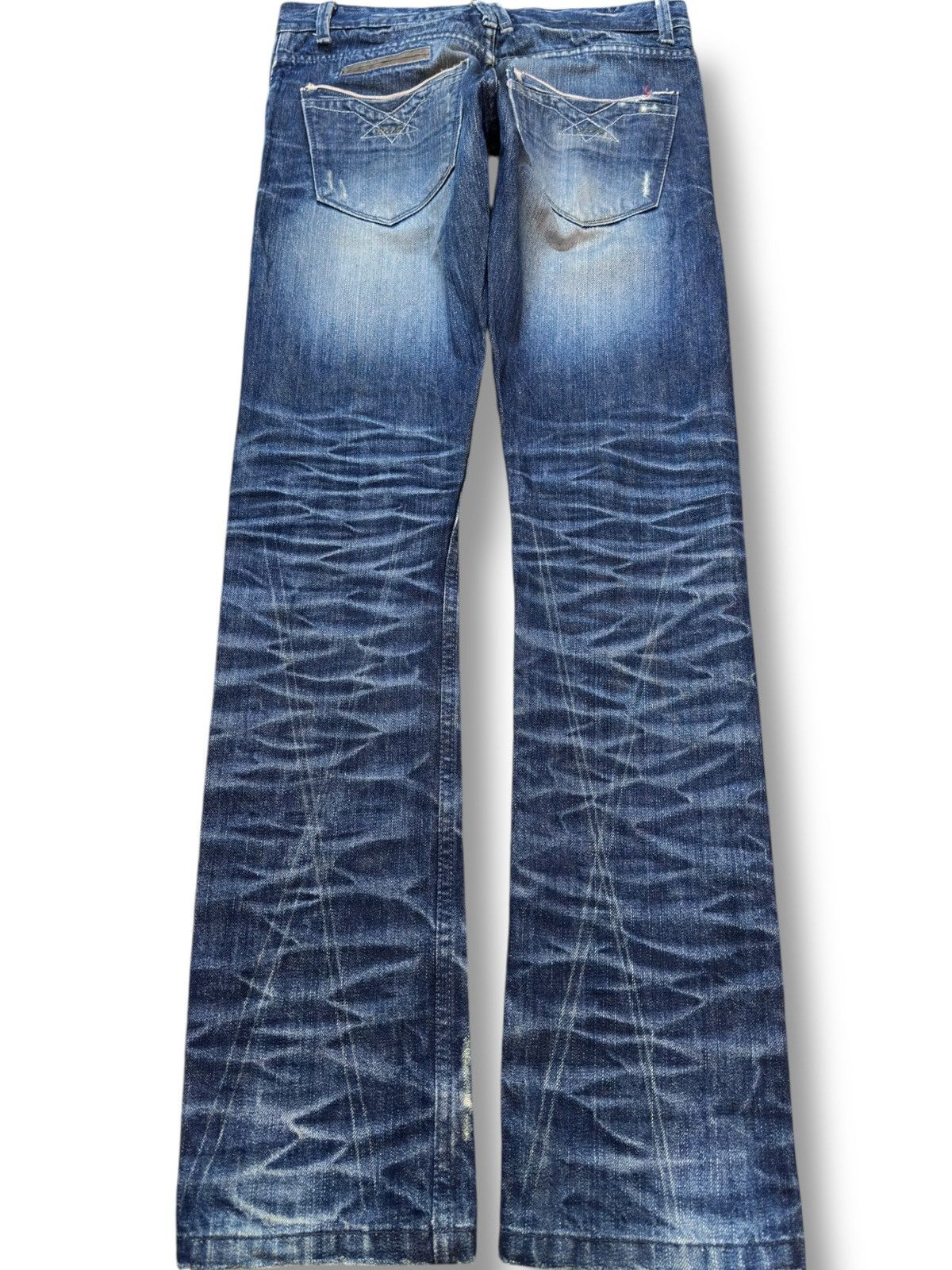 20471120 Vintage 2426 Selvedge Whiskers Distressed Denim Size US 31 - 5 Thumbnail