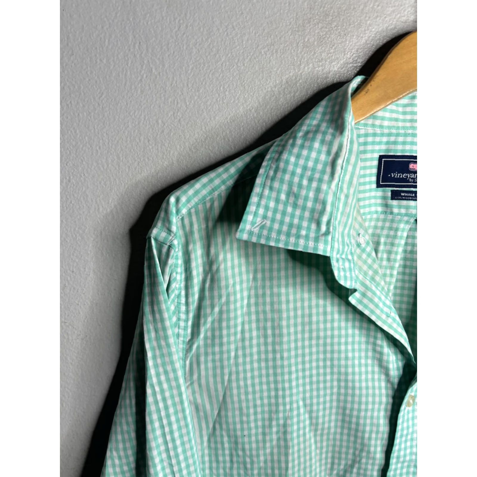 Vineyard Vines Vineyard Vines Shirt Mens Large Green Check Whale Nylon Button Front Casual Size US L / EU 52-54 / 3 - 2 Thumbnail