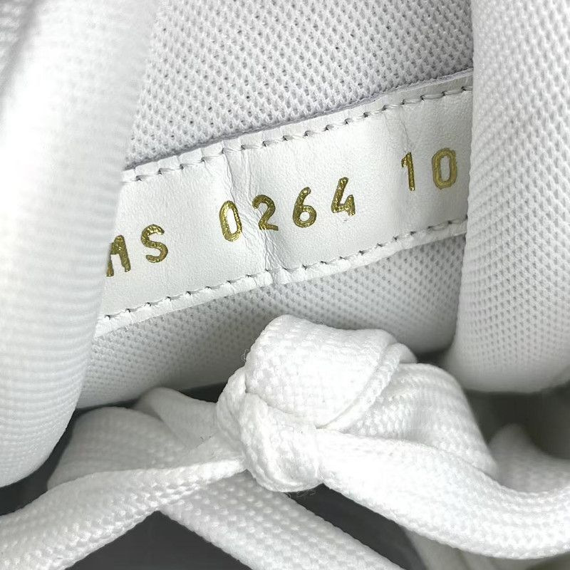 Louis Vuitton Louis Vuitton Trainer Low Top Sneakers in Gray -2508 Size US 10.5 / EU 43-44 - 5 Thumbnail