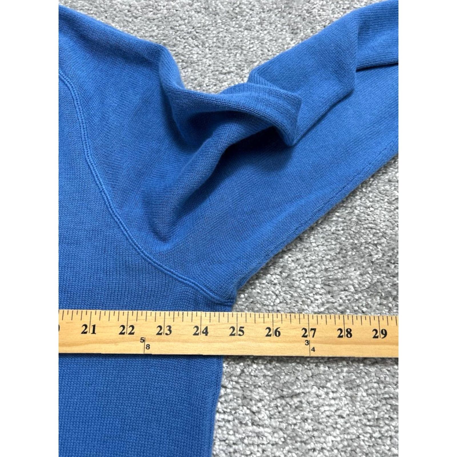 Vintage LL Bean Sweater Mens XL Blue Pima Cotton Raglan Sleeve V Neck Tight Knit Size US XL / EU 56 / 4 - 7 Thumbnail