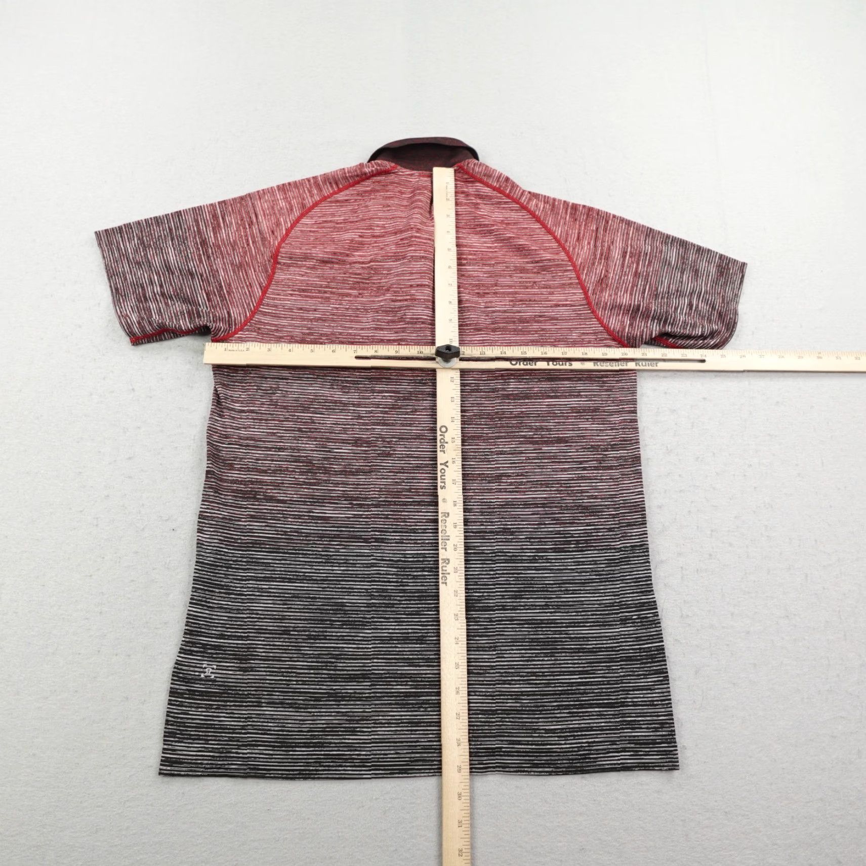 Lululemon Lululemon Polo Shirt Mens Large Red Black Striped Metal Vent Tech Performance Size US L / EU 52-54 / 3 - 5 Thumbnail