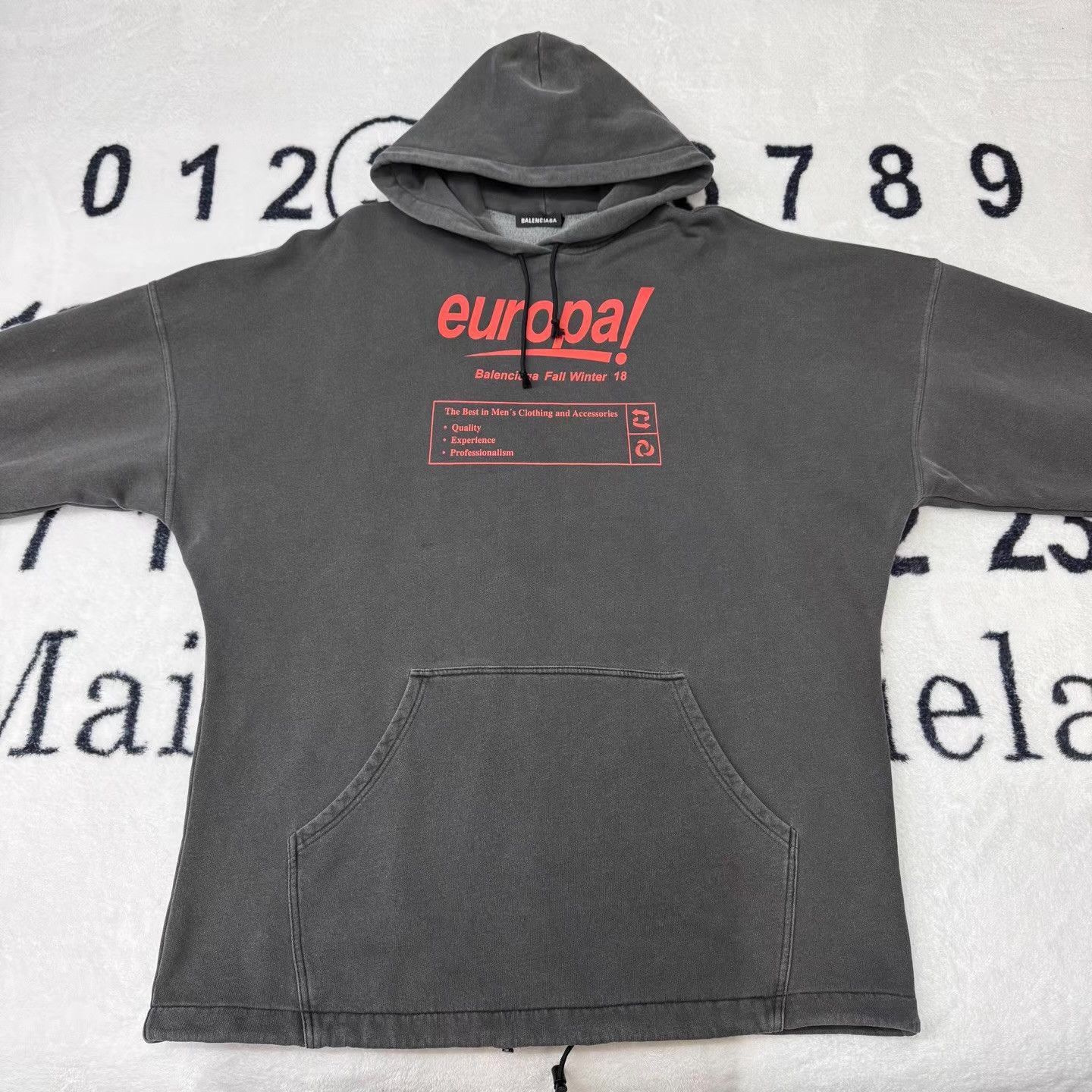 Balenciaga Gray Europa! Print Oversized Hoodie Size US S / EU 44-46 / 1 - 1 Thumbnail