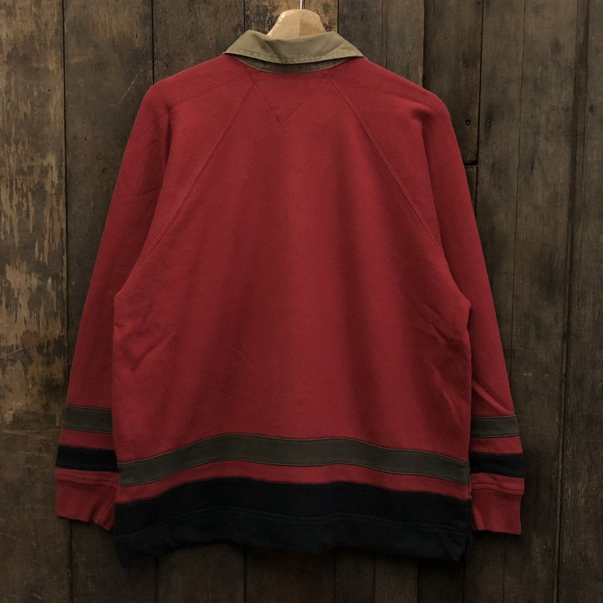 Tommy Hilfiger Vintage Tomy Hilfiger Sweatshirt Size US M / EU 48-50 / 2 - 7 Thumbnail