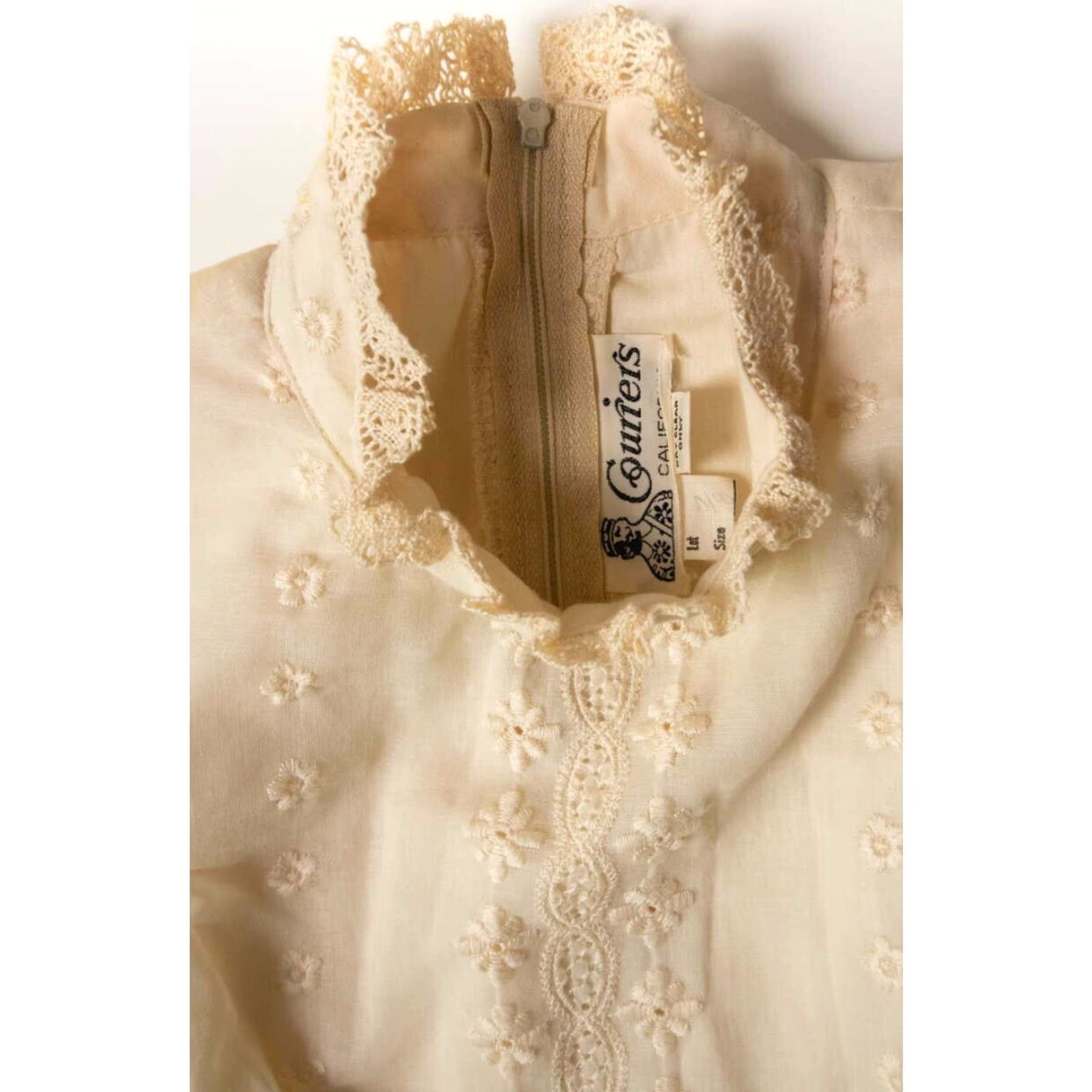 Vintage VINTAGE Couriers of California Sleeveless Prairie Dress 1970s White Medium Girls? Size M / US 6-8 / IT 42-44 - 4 Thumbnail