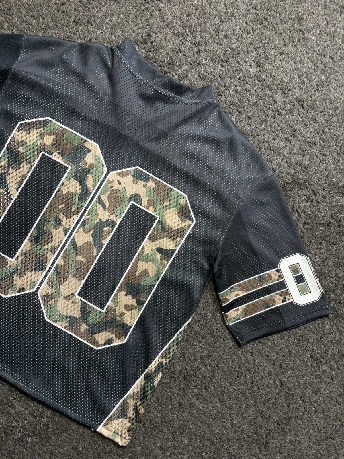 Japanese Brand Vintage style very rare AK-47 military camo 00 black jersey Size US L / EU 52-54 / 3 - 13 Thumbnail