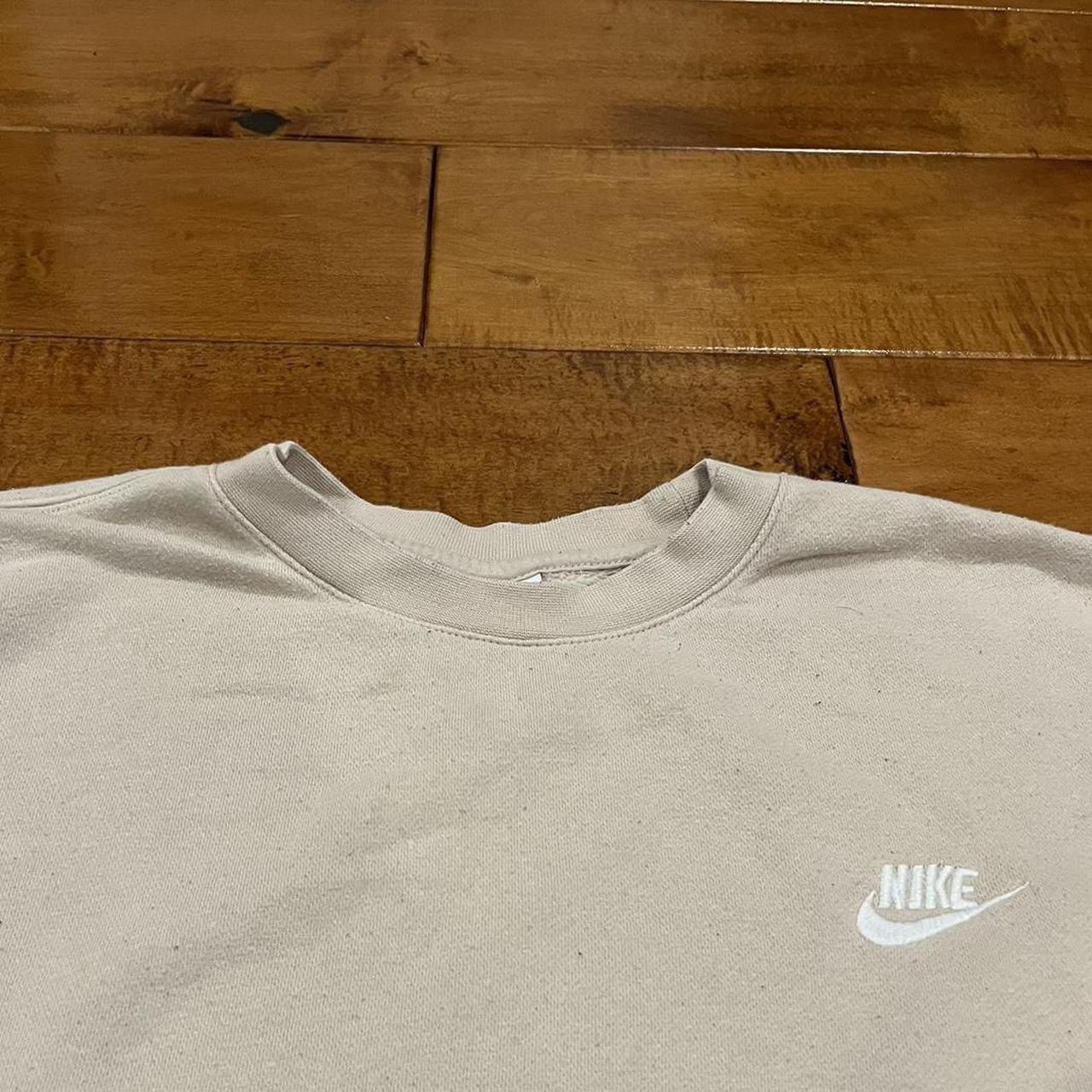 Nike Cream Nike Crewneck Size US L / EU 52-54 / 3 - 3 Thumbnail
