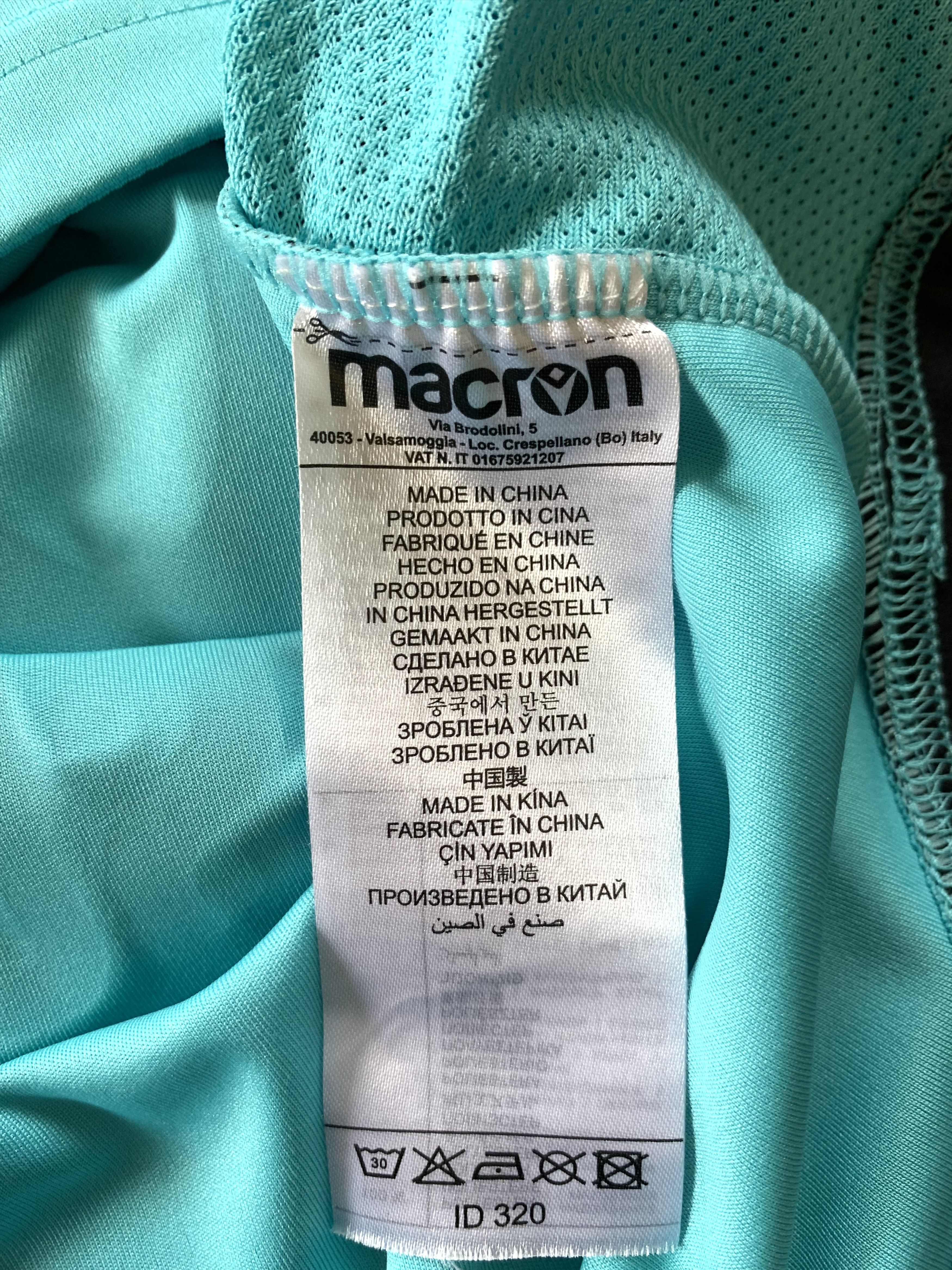 Macron Macron FC Thun Away Shirt #34 Nicola Sutter Signature Size US L / EU 52-54 / 3 - 12 Thumbnail