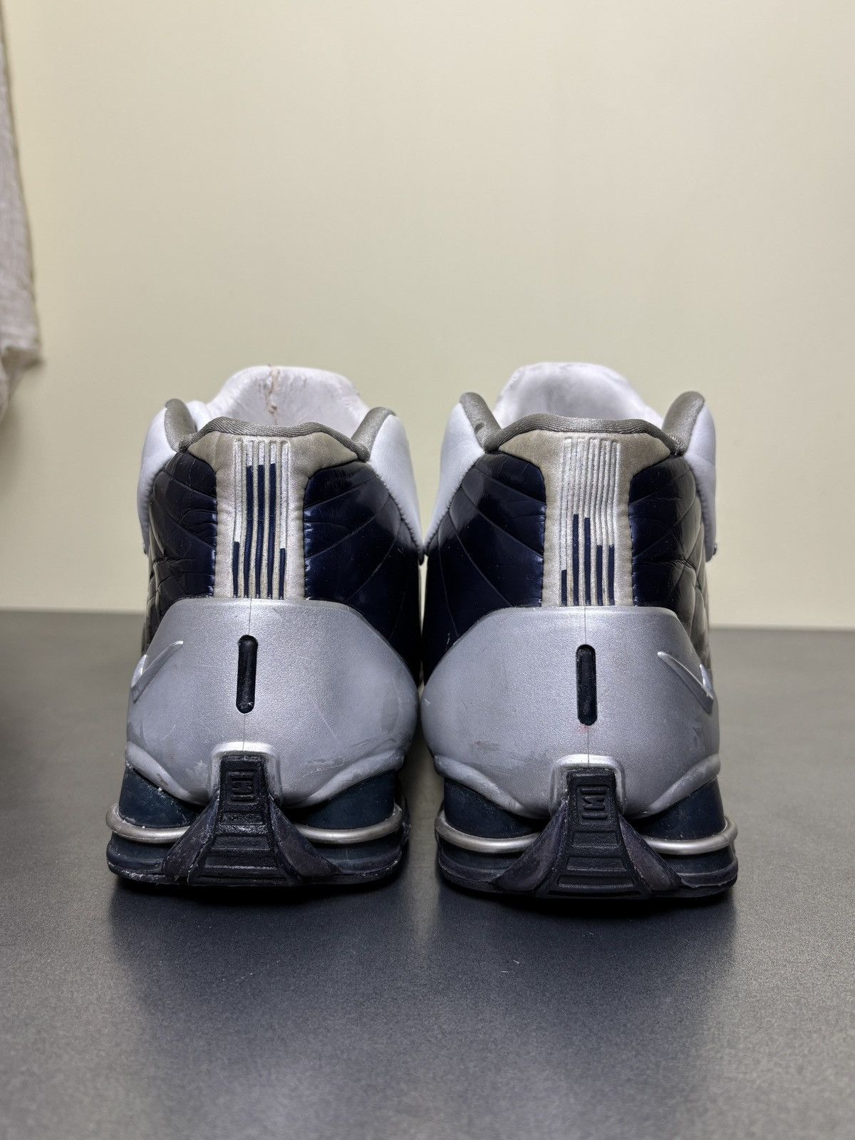 Nike × Vintage OG 2001 Nike Shox BB4 Vintage Nike Vince Carter Basketball Size US 10.5 / EU 43-44 - 14 Thumbnail