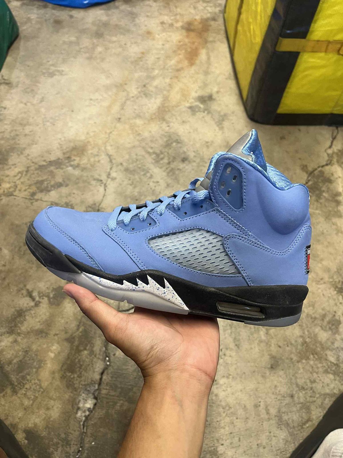 Jordan Brand Jordan 5 UNC University Blue Size US 10 / EU 43 - 6 Thumbnail