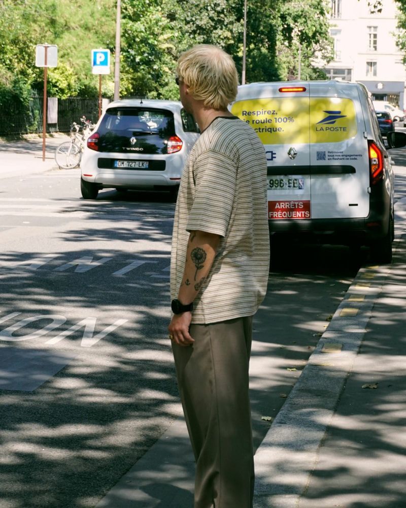 UNIVERSAL PRODUCTS. BORDER S/S T-SHIRT [ECRU×BEIGE] Size US L / EU 52-54 / 3 - 5 Thumbnail