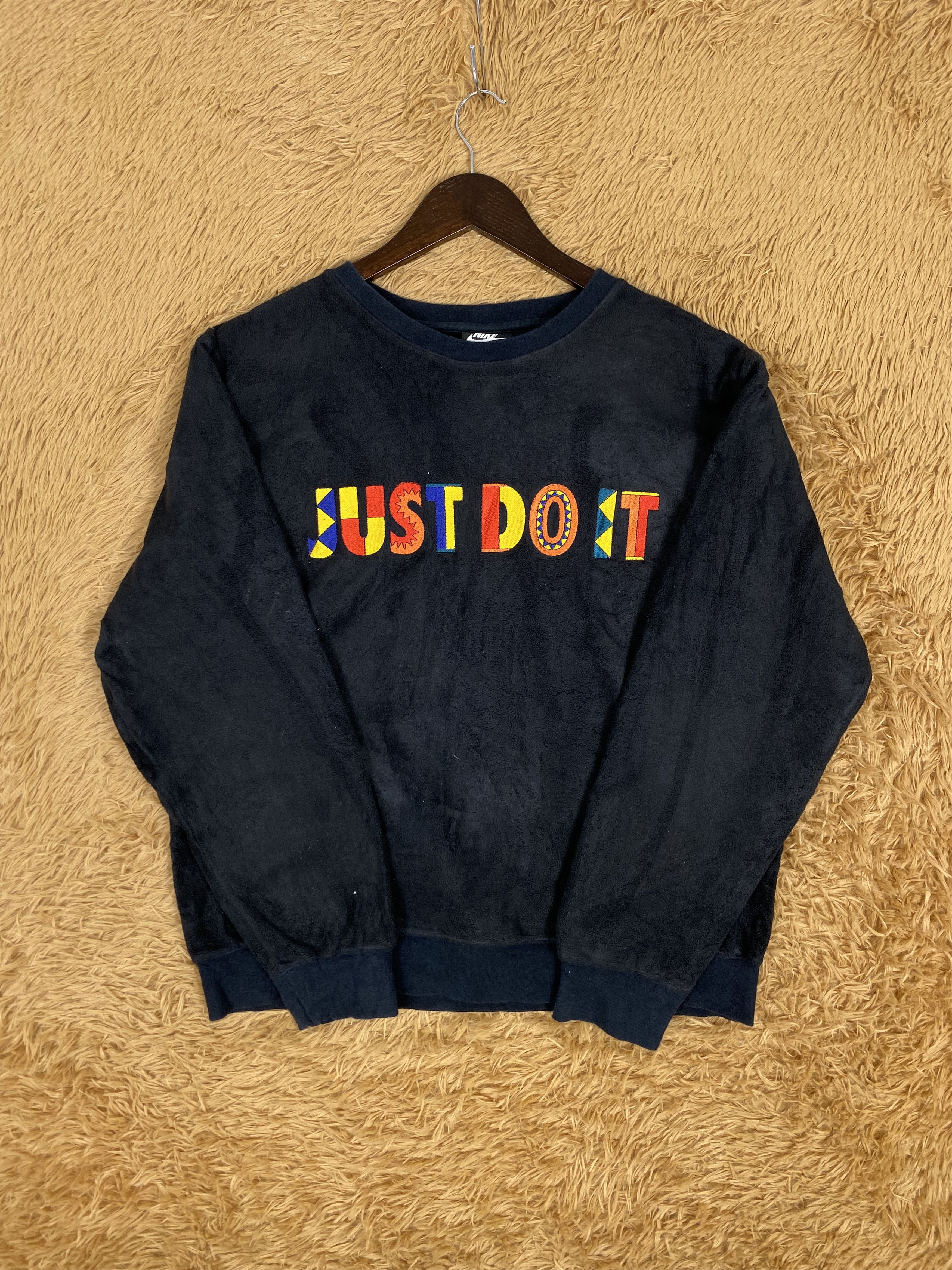 Nike Vintage Nike Embroidered Word Sweatshirts PS0089 Size US M / EU 48-50 / 2 - 3 Thumbnail