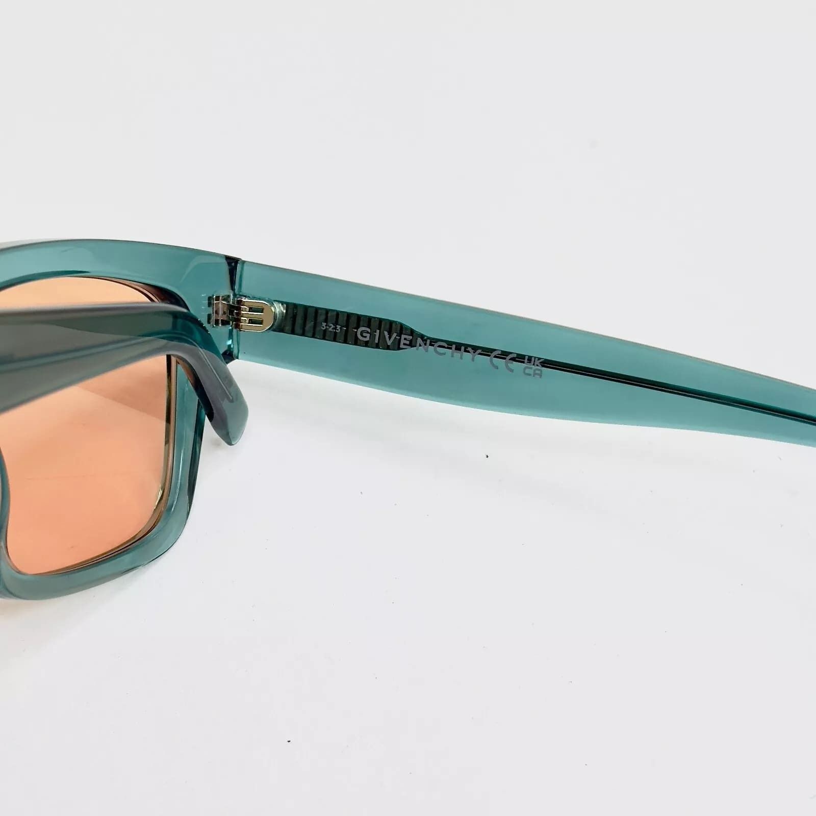 Givenchy GIVENCHY GV DAY 40002 Green Orange GV40002U Sunglasses Size ONE SIZE - 5 Thumbnail