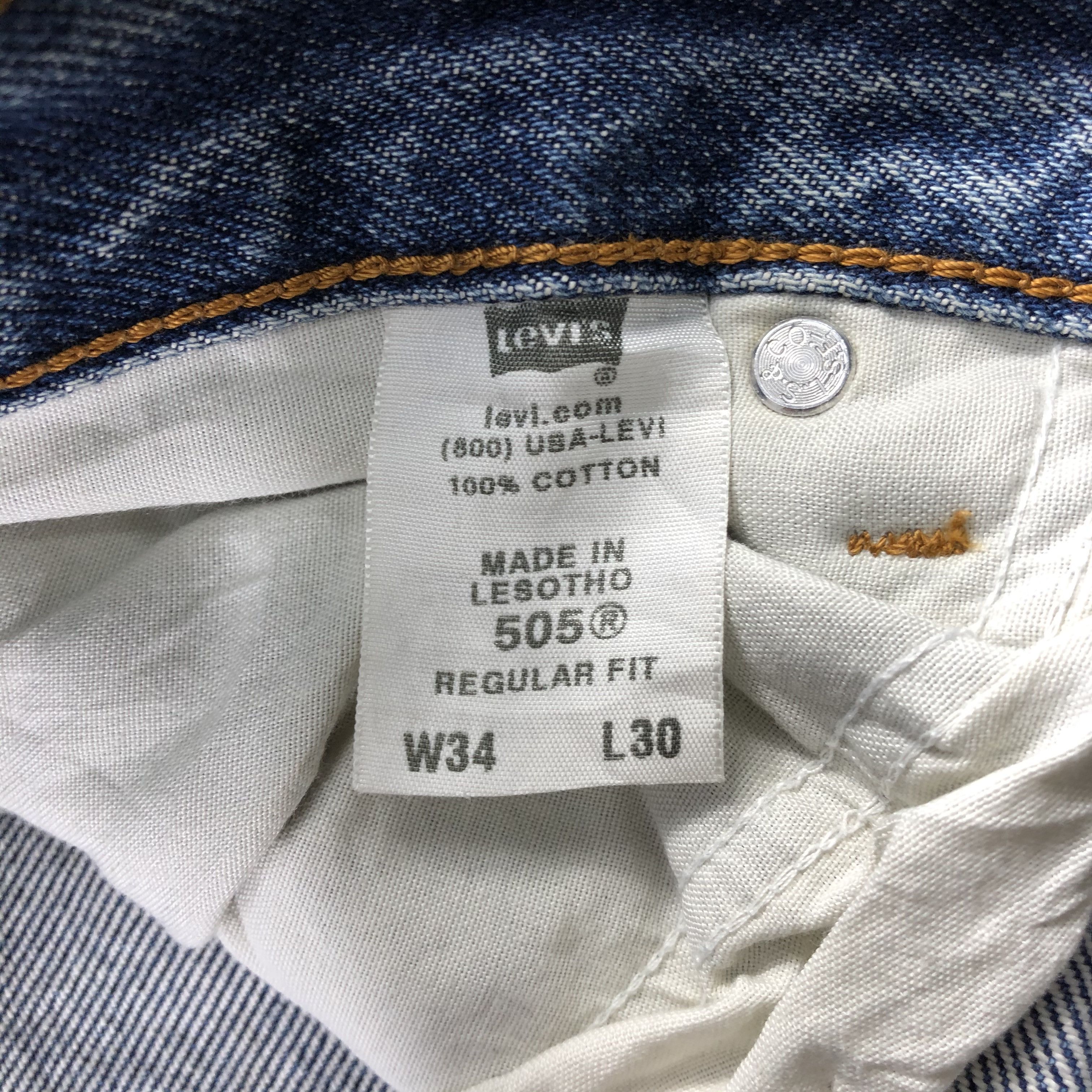 Levi's × Vintage Vintage Blue Wash Levis 505 Jeans-JM2496 Size US 36 / EU 52 - 14 Thumbnail