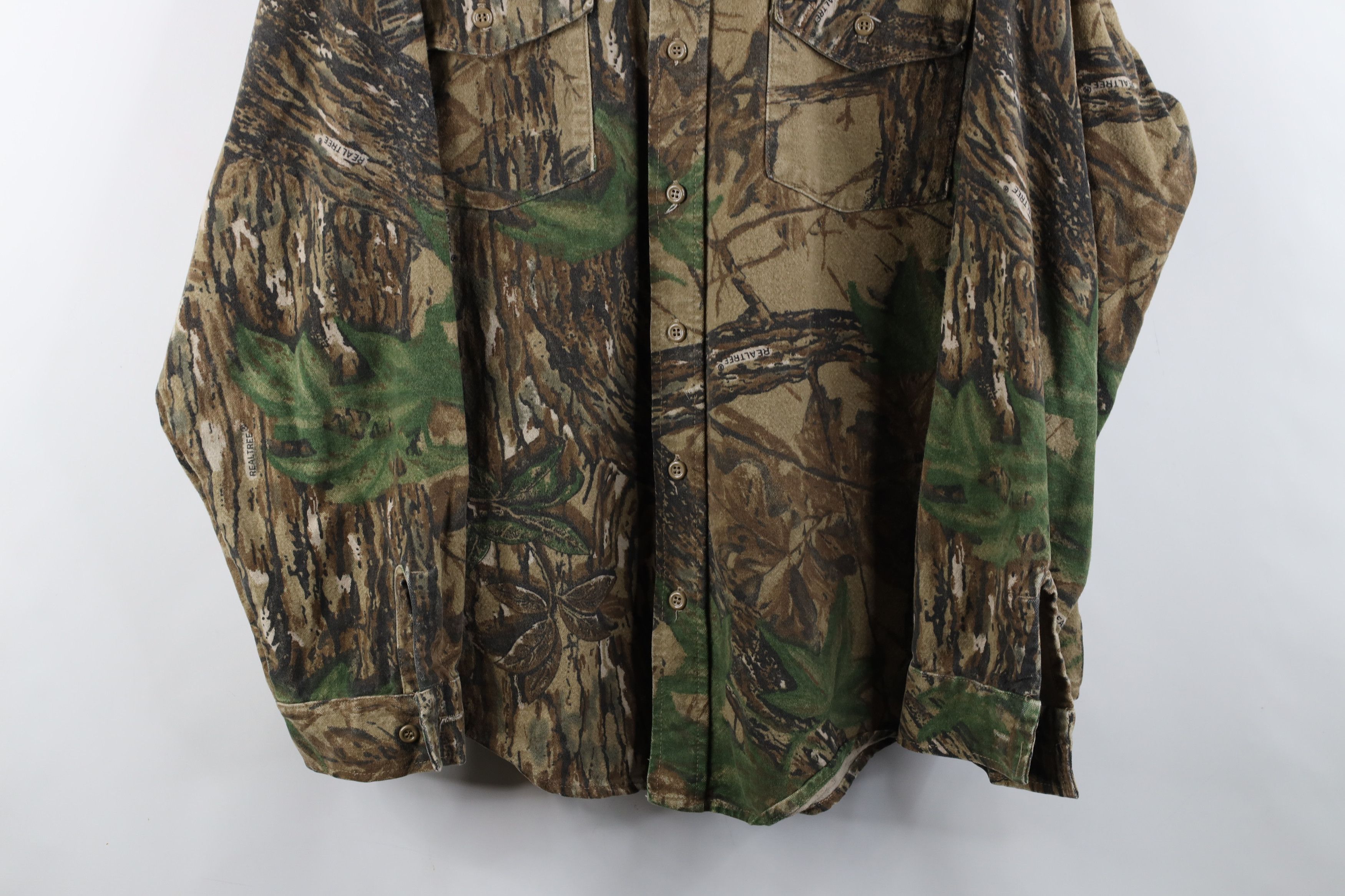 Vintage Vintage 90s Streetwear Realtree Camouflage Button Shirt USA Size US XL / EU 56 / 4 - 3 Thumbnail