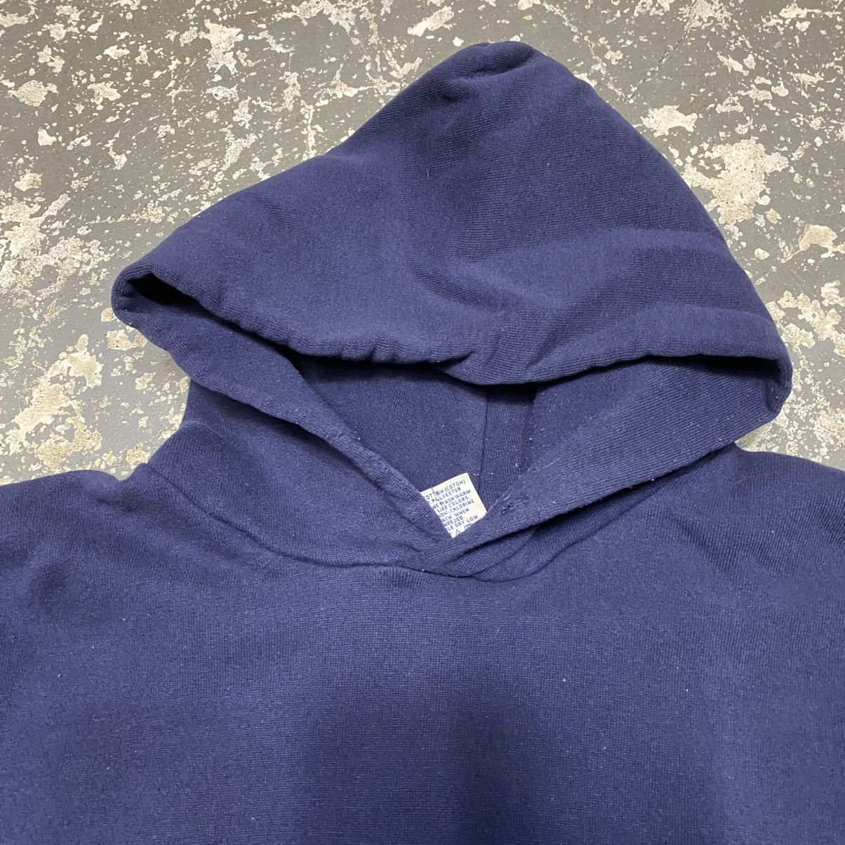 Russell Athletic × Vintage Vintage Russell Athletic Navy Boxy Hoodie Sweatshirt Size US L / EU 52-54 / 3 - 3 Thumbnail