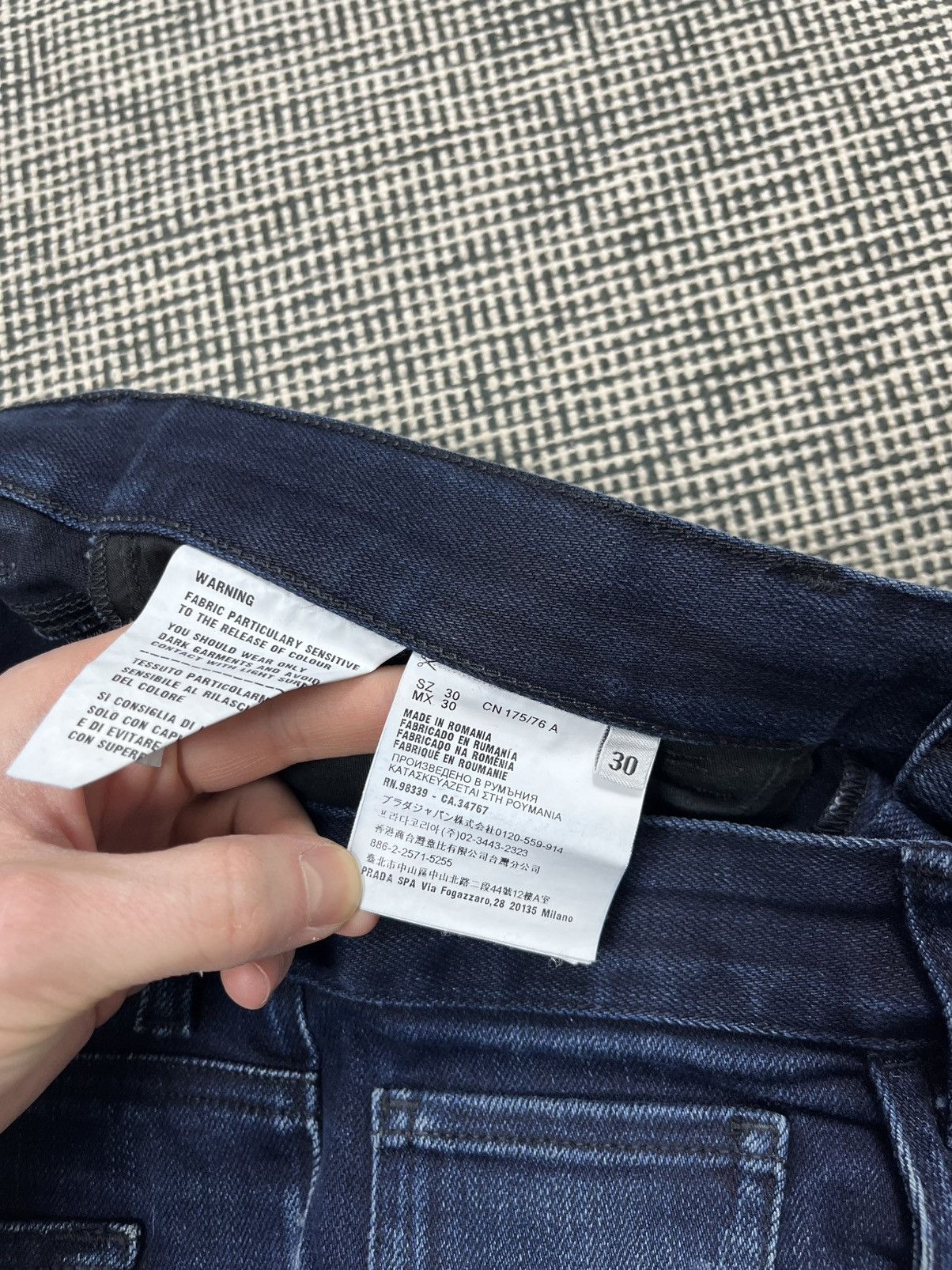Prada 2017 Prada slim jeans nice washed indigo back tab logo Size US 30 / EU 46 - 9 Thumbnail