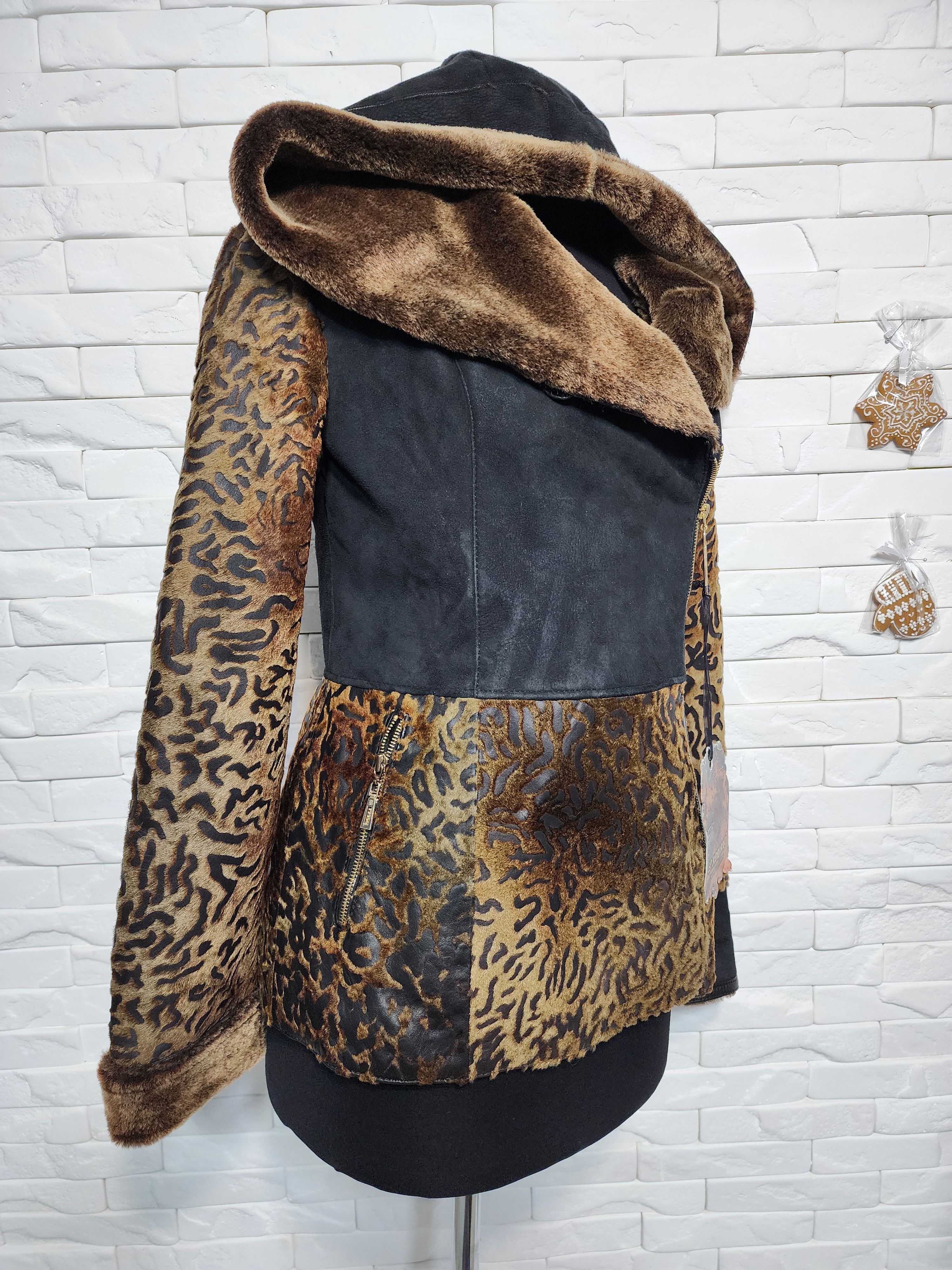 Furla Brown Sheepskin Coat: Women's Fur Hood Winter Coat Size M / US 6-8 / IT 42-44 - 3 Thumbnail