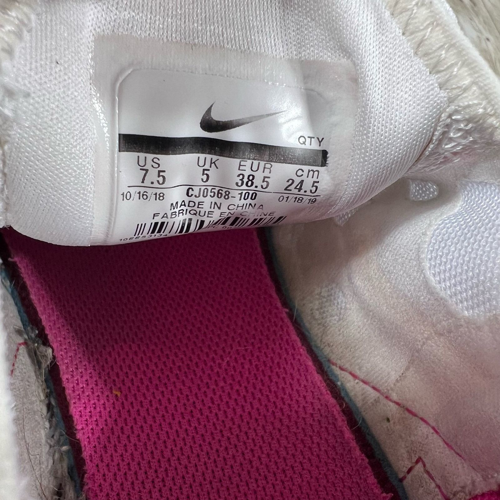 Nike WOMANS Size 7.5 - Nike CJ 0568-100 Air Max 270 Pastel 2019 Size US 7.5 / IT 37.5 - 8 Thumbnail