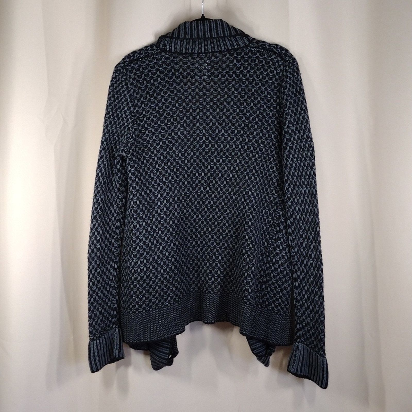 Other Matty M Black Gray Knit Sweater Shawl Acrylic Cozy Cardigan Size M / US 6-8 / IT 42-44 - 2 Thumbnail