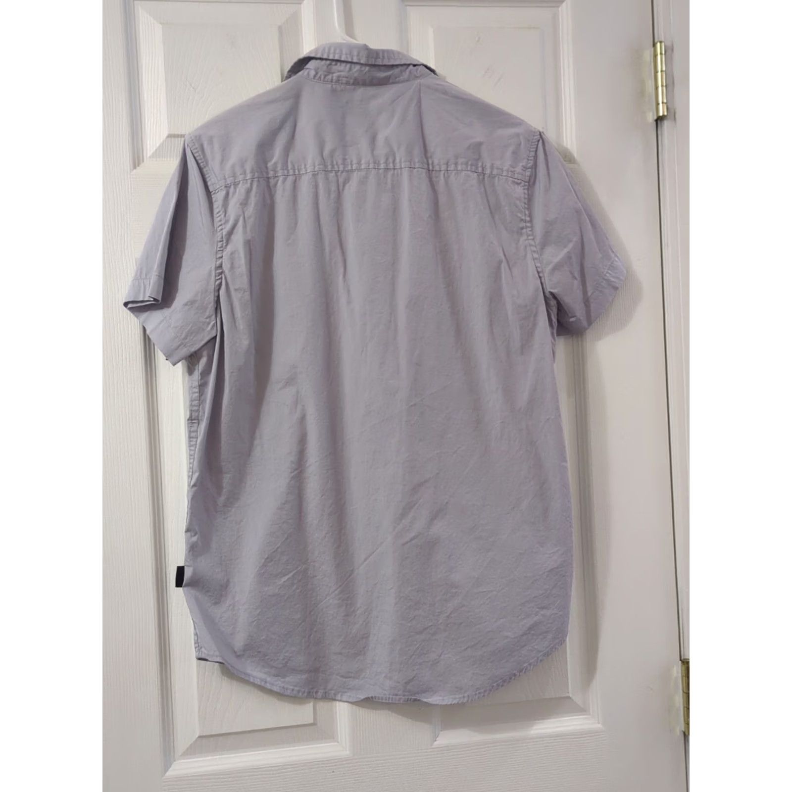 Kenneth Cole Kenneth Cole Men’s Short Sleeve Shirt 2 Pocket Slim Fit Medium Gray/Blue Shirt M Mens Gray Short Sleeve Button-Up Casual Slim Fit Pockets Size US M / EU 48-50 / 2 - 5 Thumbnail