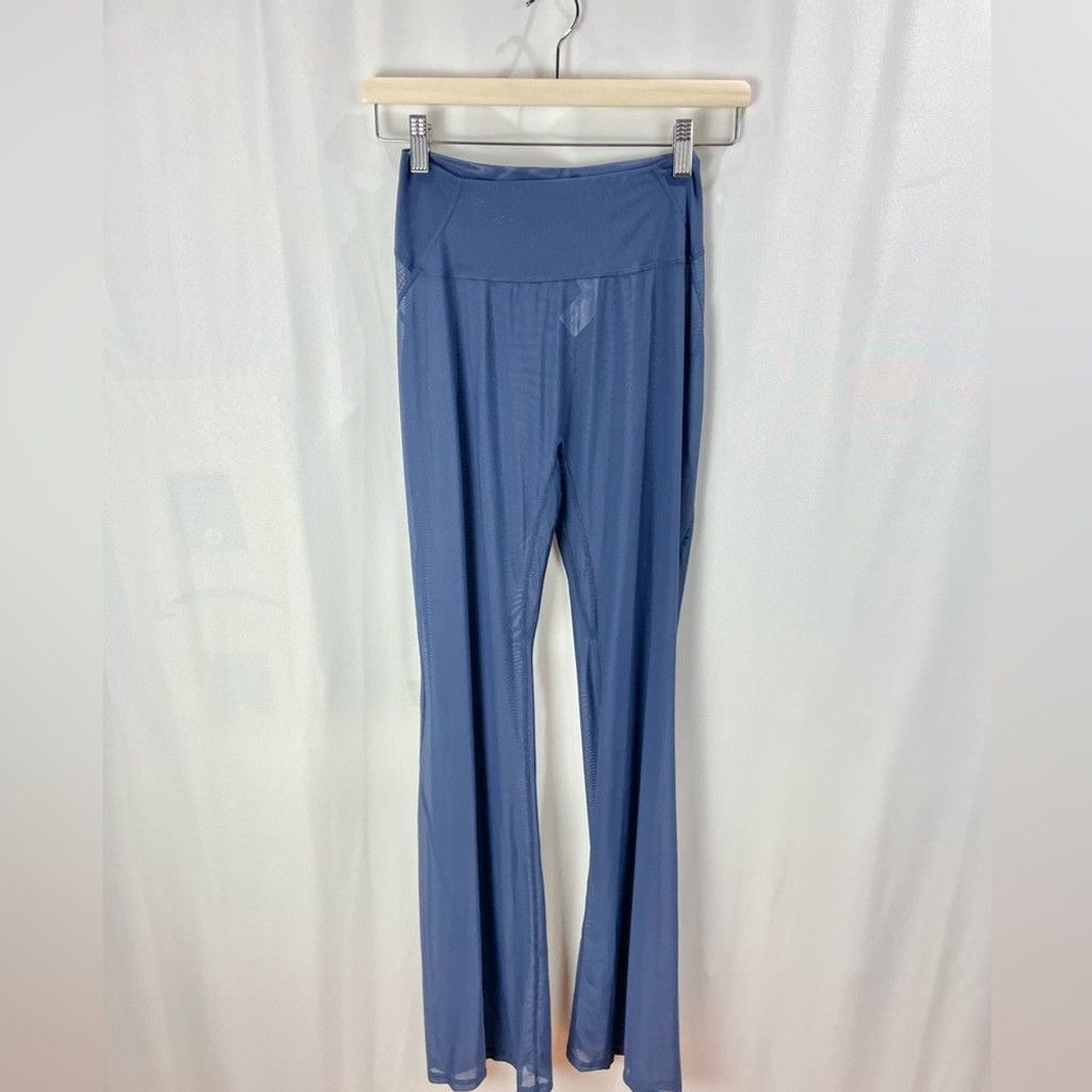 Other NEW Alphalete Mesh Astor Flare Leggings in Blue Size M Size 28" / US 6 / IT 42 - 2 Thumbnail