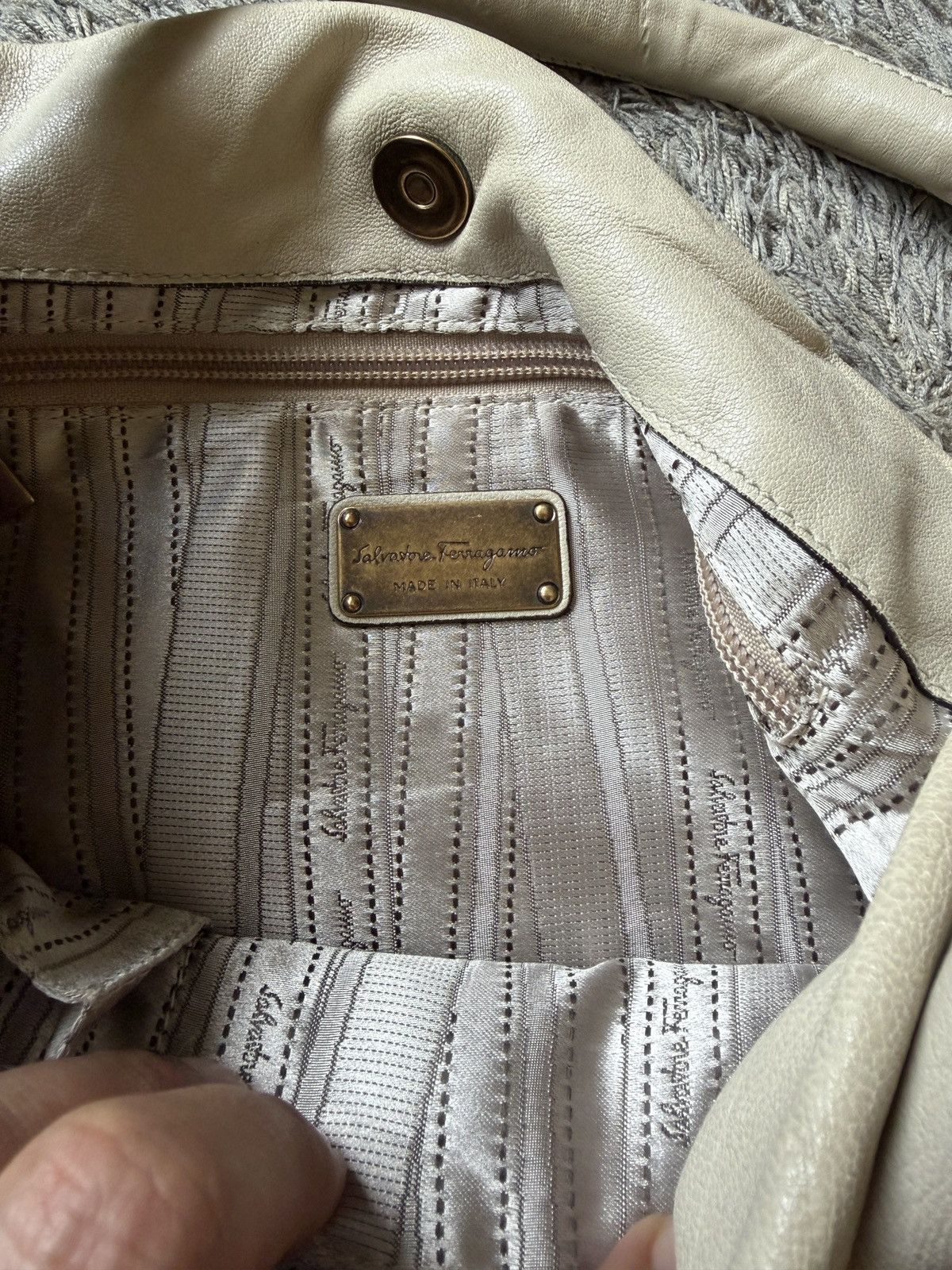 Salvatore Ferragamo Salvatore Ferragamo Vala hobo bag Size ONE SIZE - 11 Thumbnail