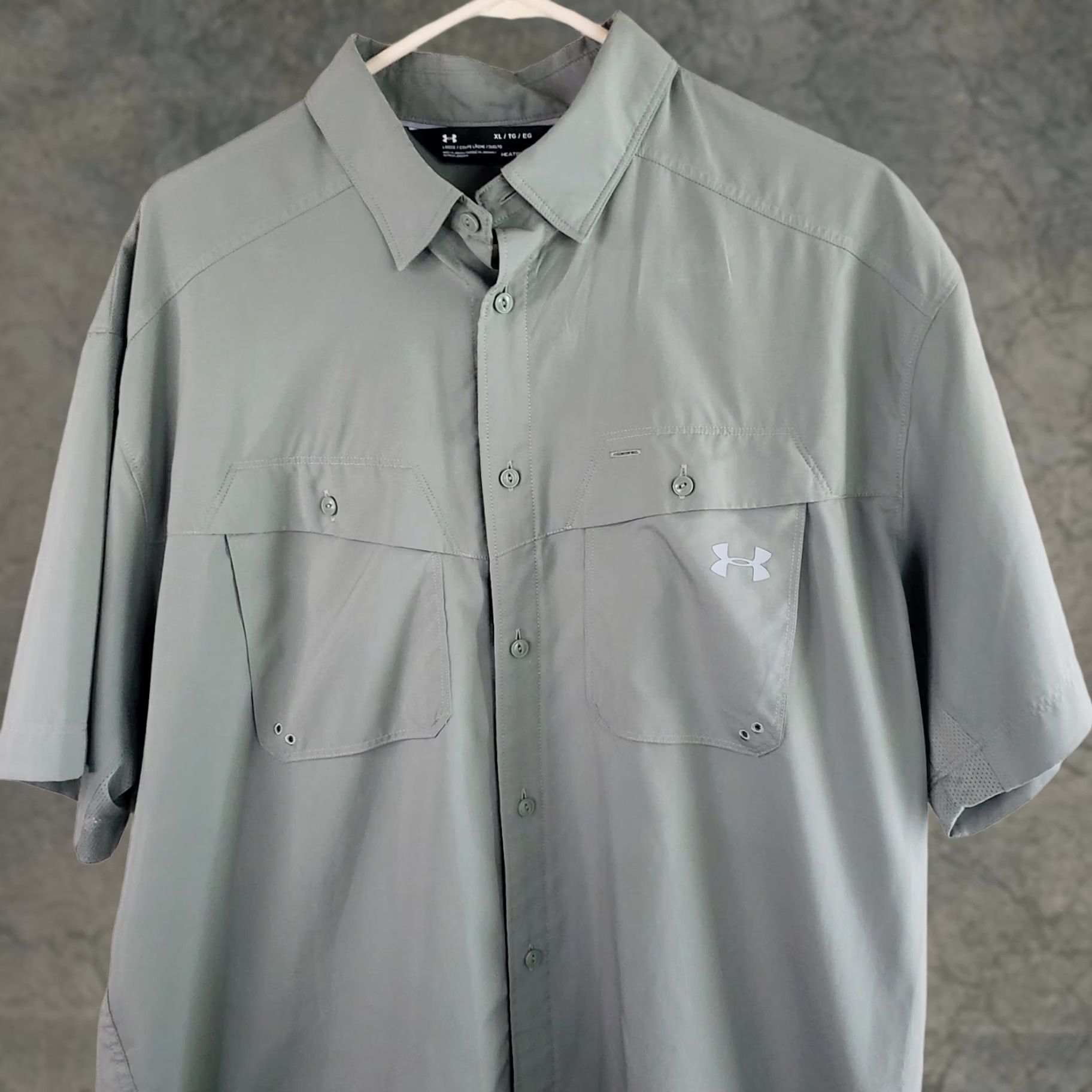Under Armour Under Armour Shirt XL Greenish Gray Solid Short Sleeve Button Up Outdoor Mens Size US XL / EU 56 / 4 - 1 Thumbnail